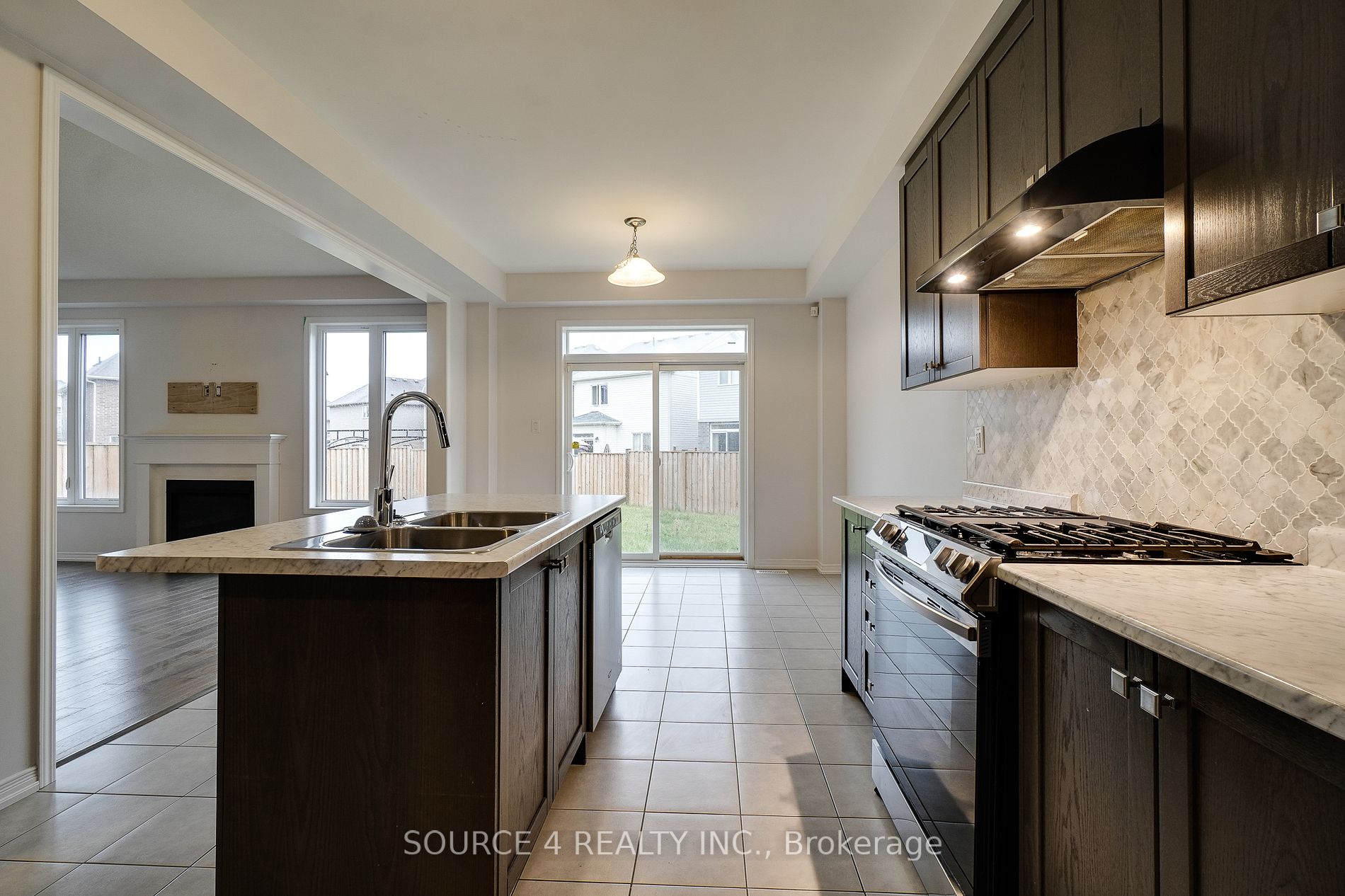 154 Munro Circ