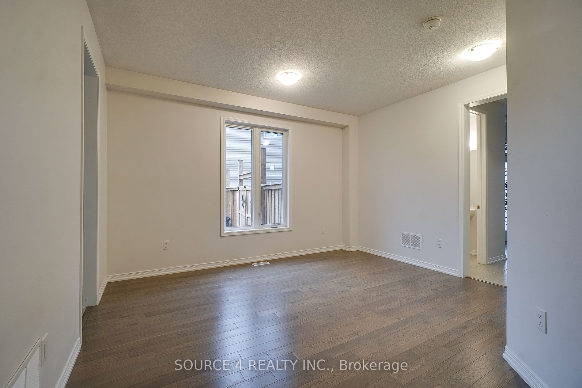 154 Munro Circ