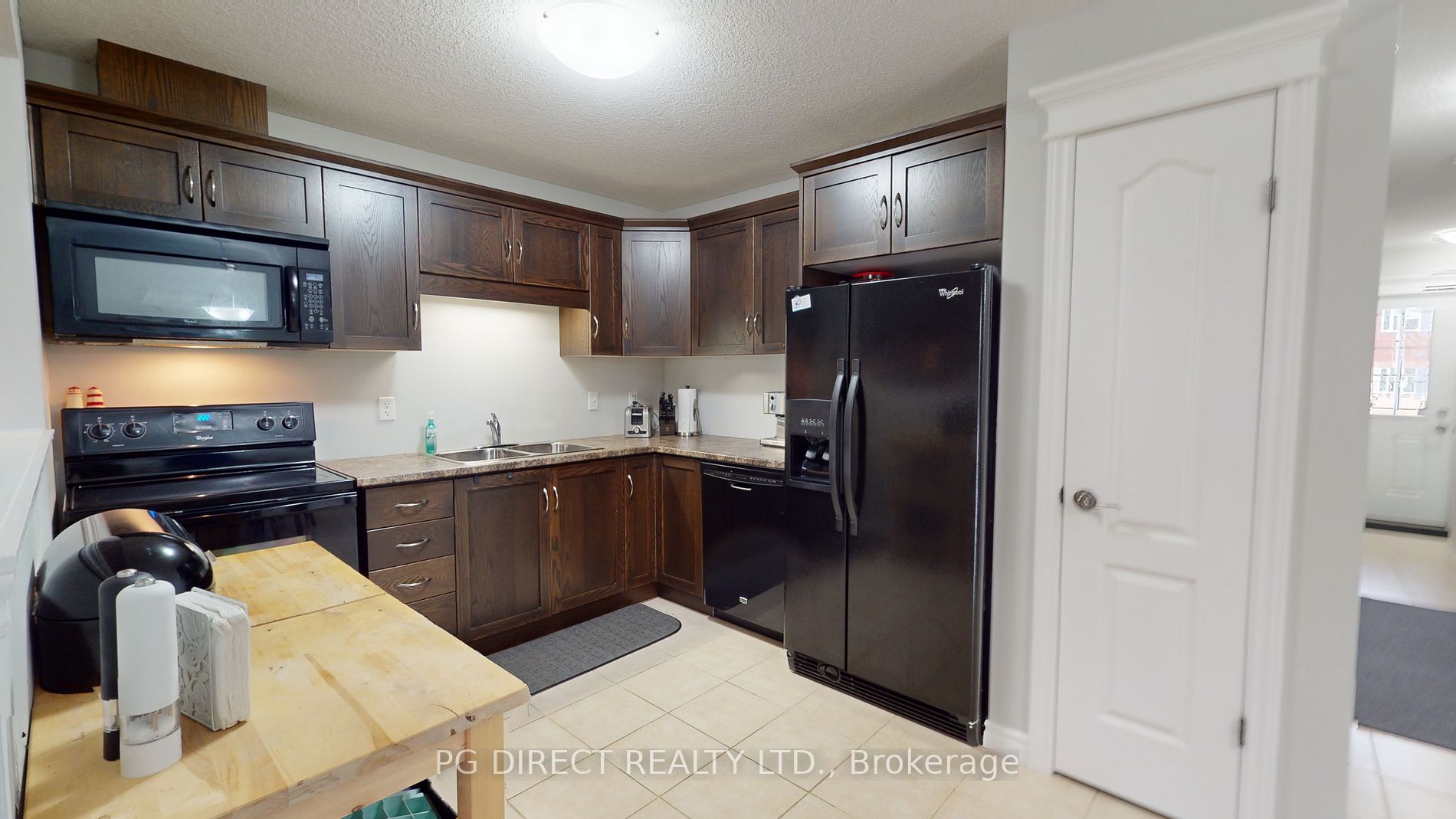 22 Couling Cres