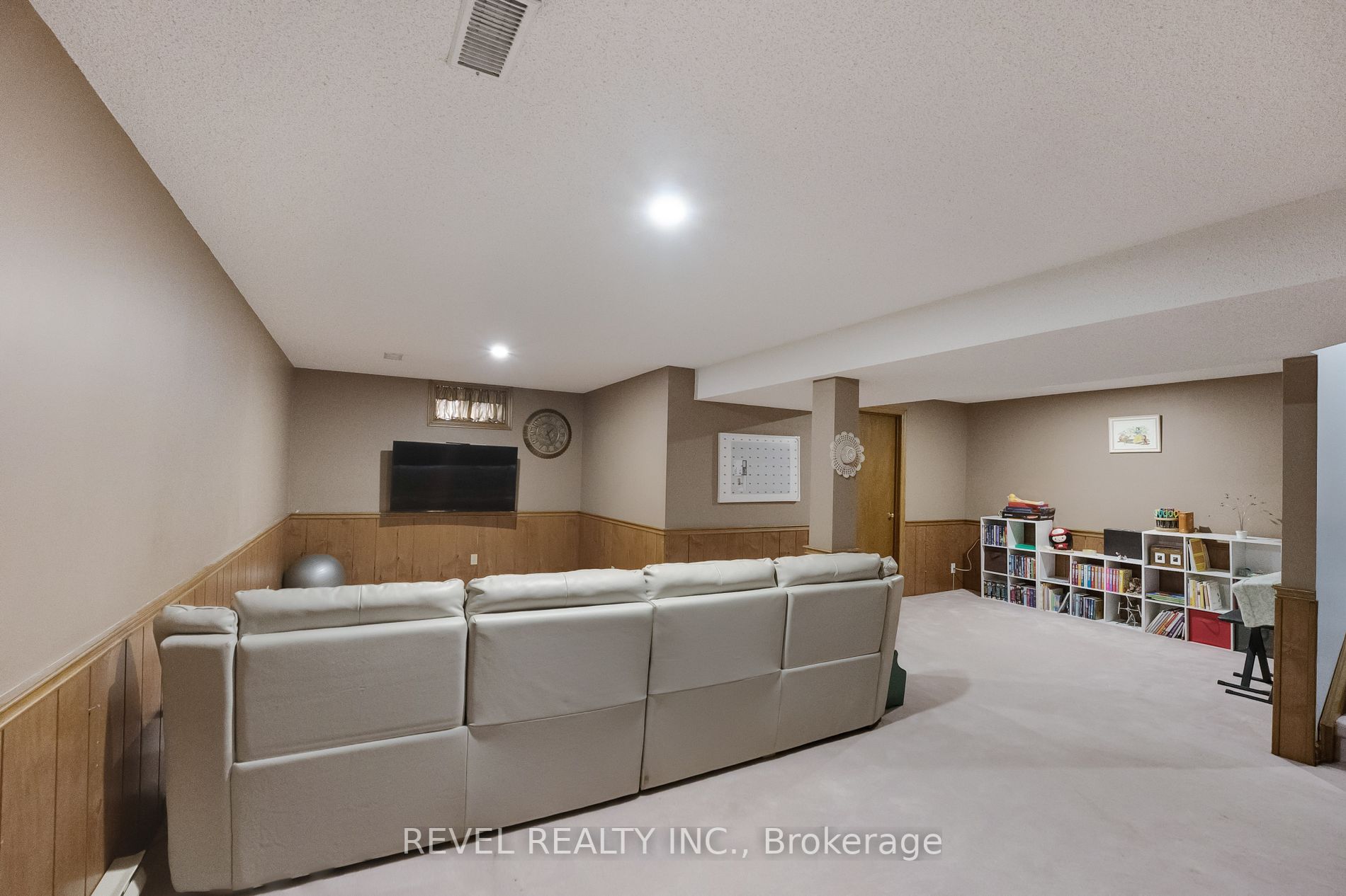 2720 Mewburn Rd, #15