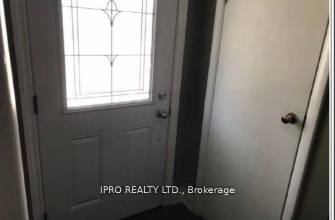 180 King Street N