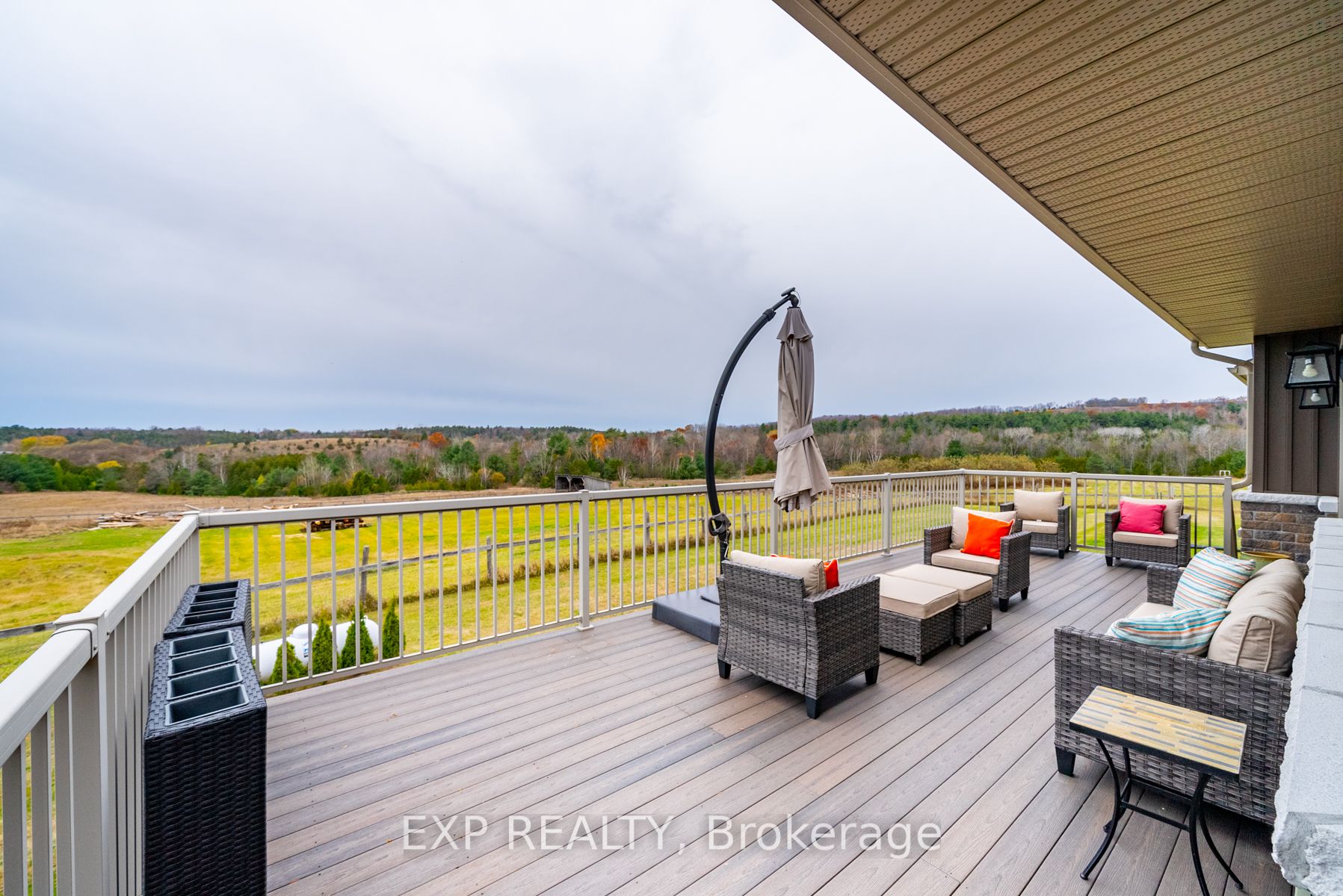 2104 Grimshaw Rd