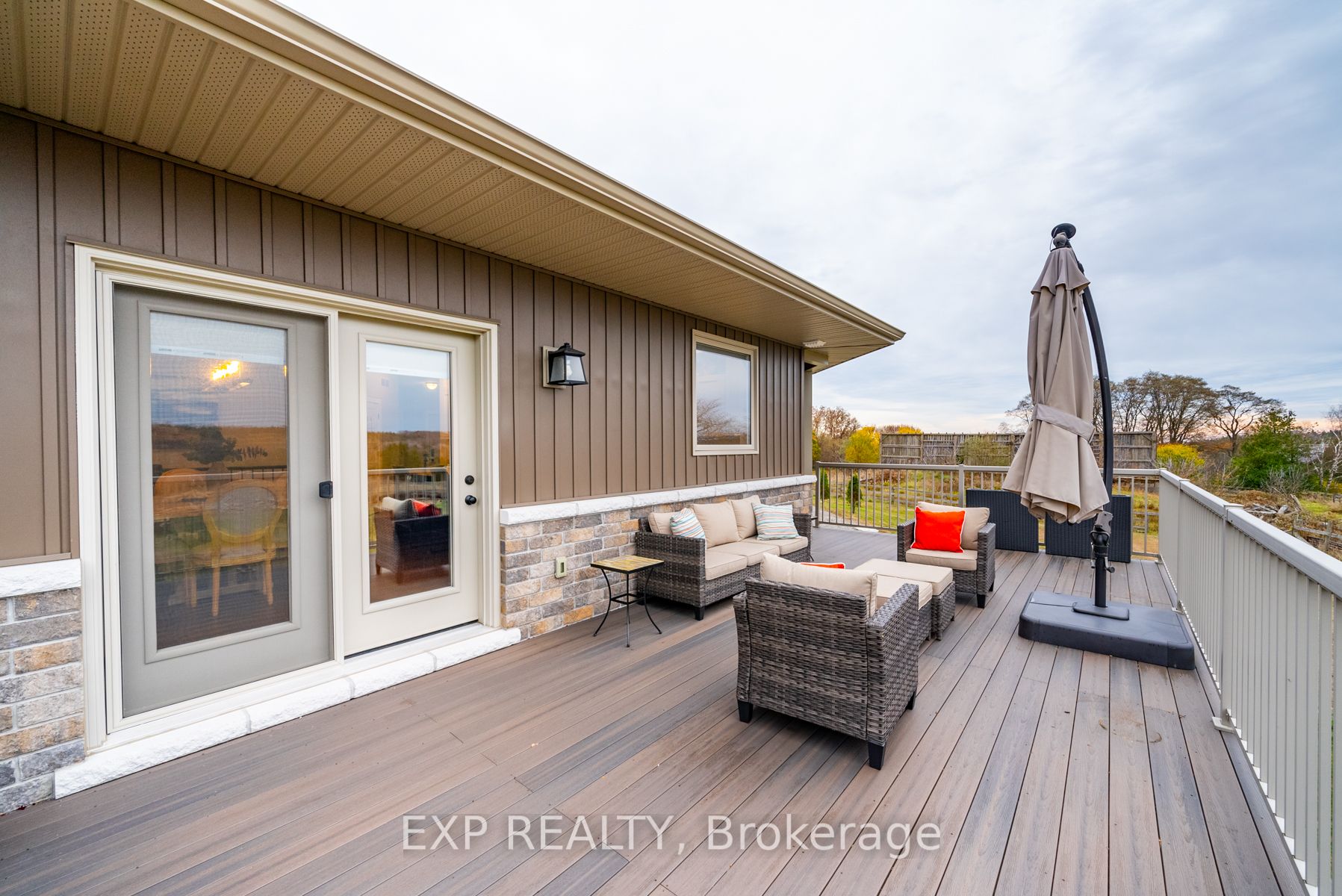 2104 Grimshaw Rd