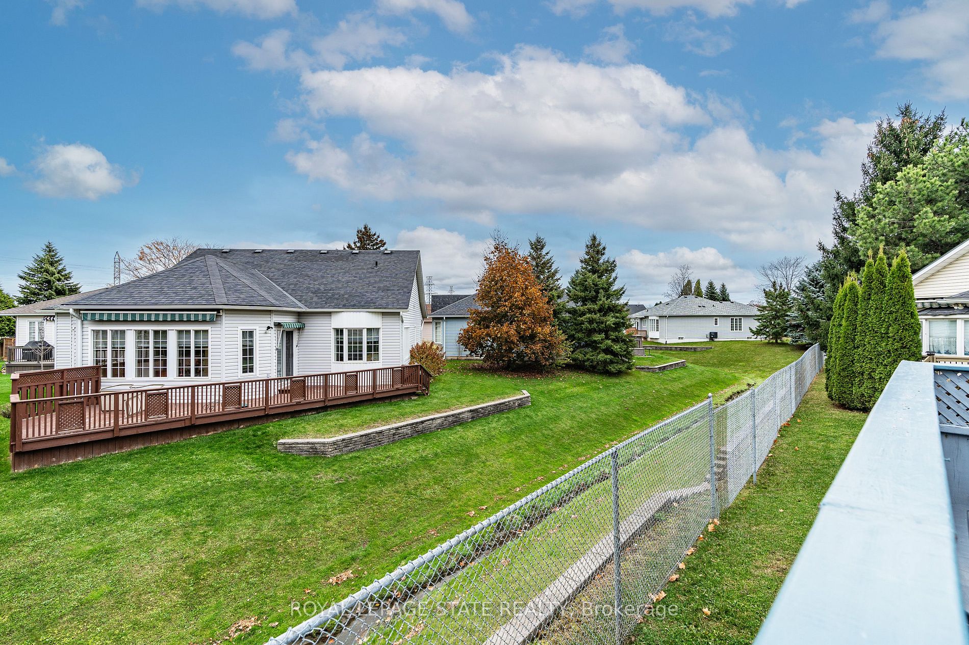 360 Silverbirch Blvd, #16