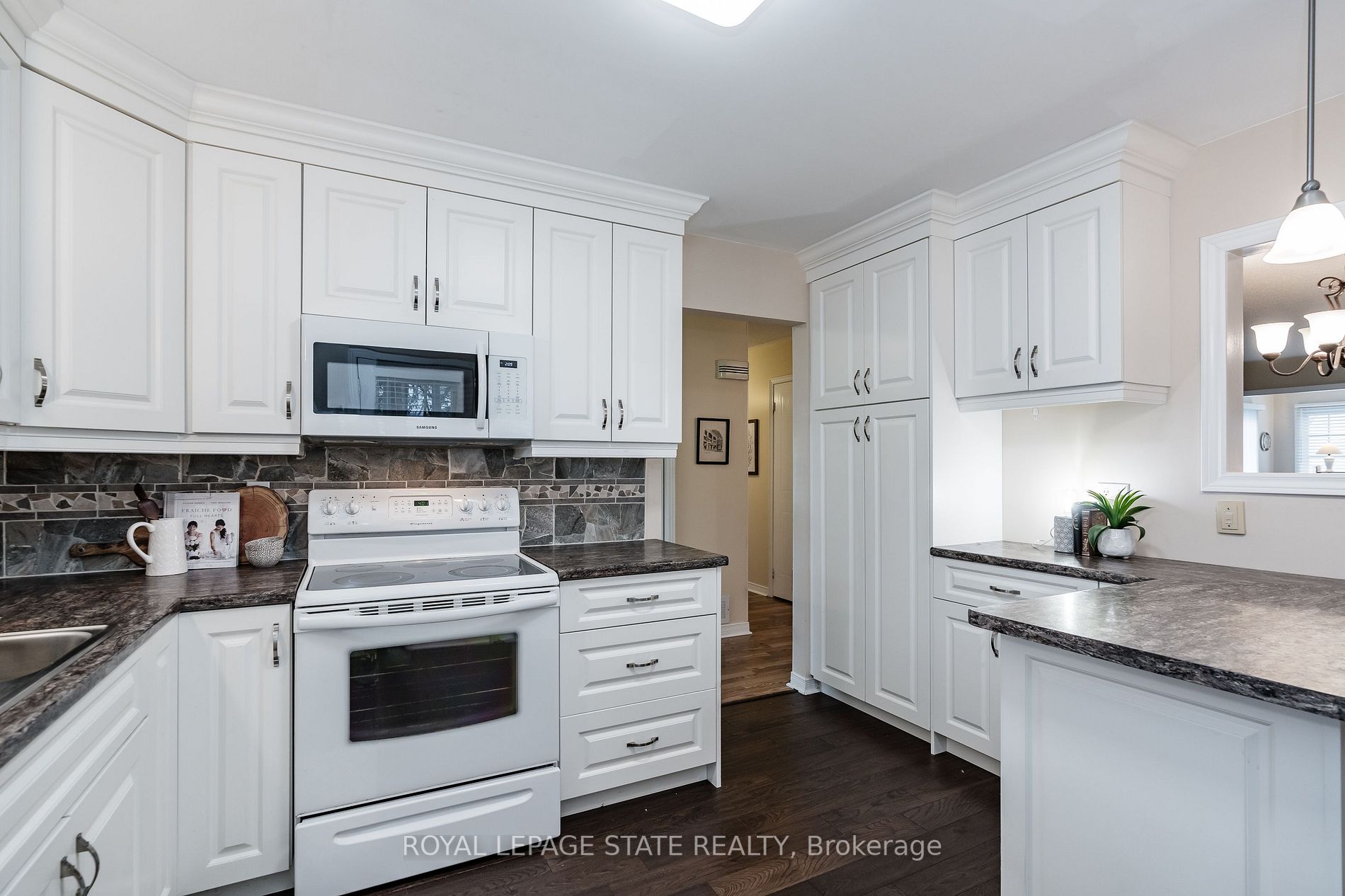 360 Silverbirch Blvd, #16