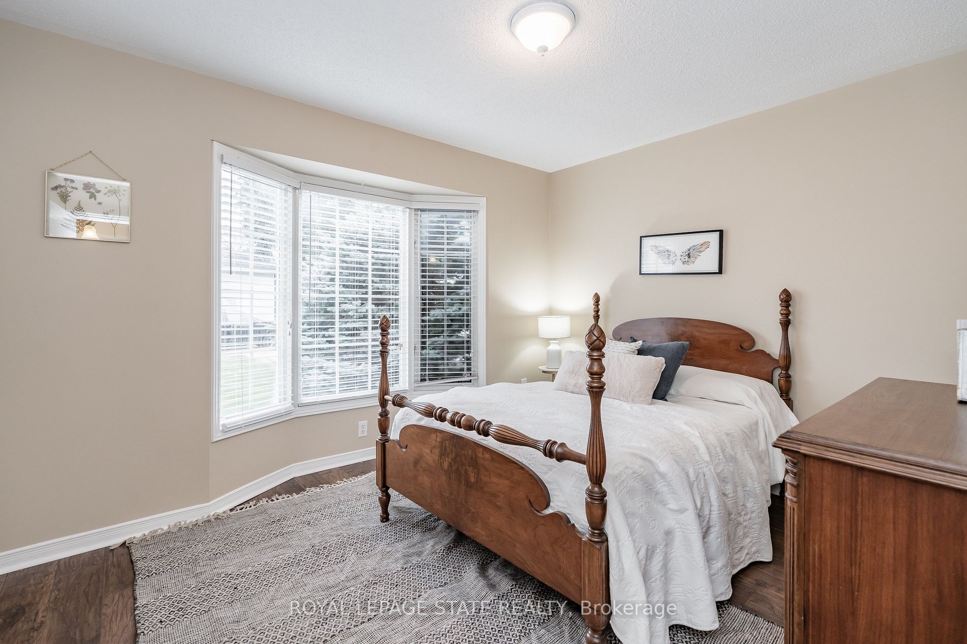 360 Silverbirch Blvd, #16