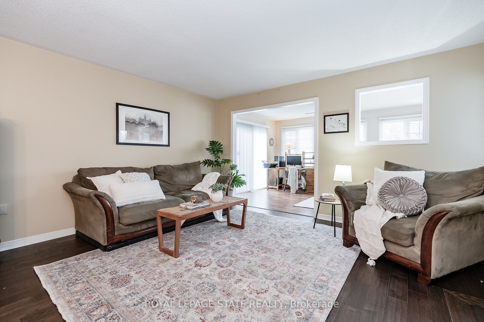 360 Silverbirch Blvd, #16