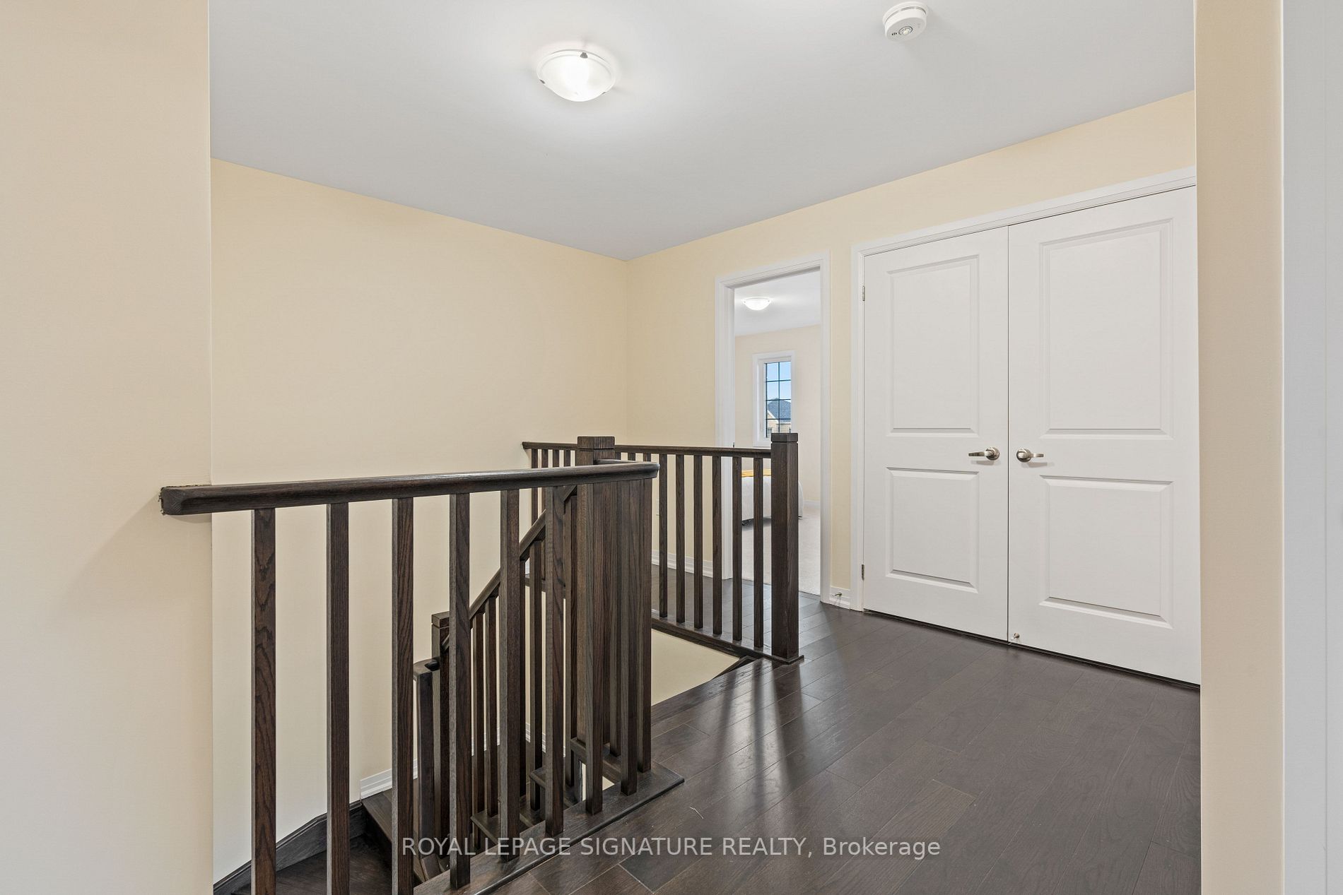 7 Burrows Crt