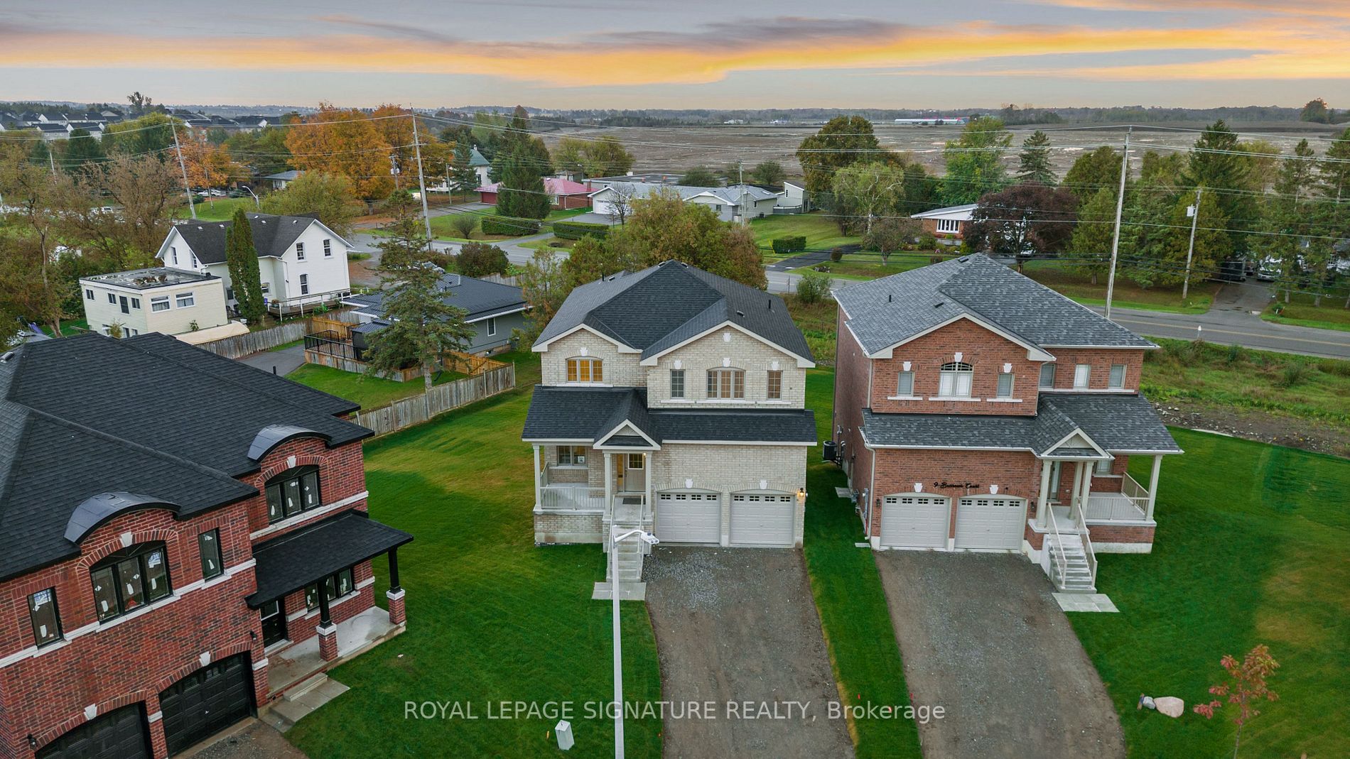 7 Burrows Crt