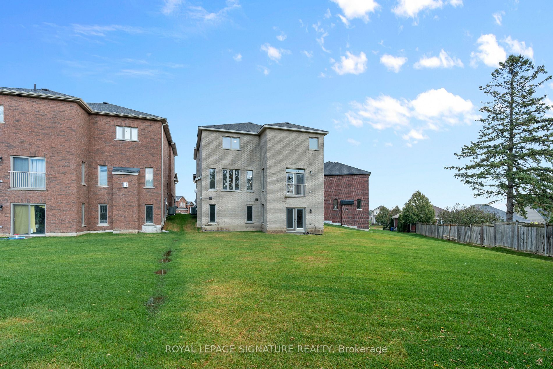 7 Burrows Crt