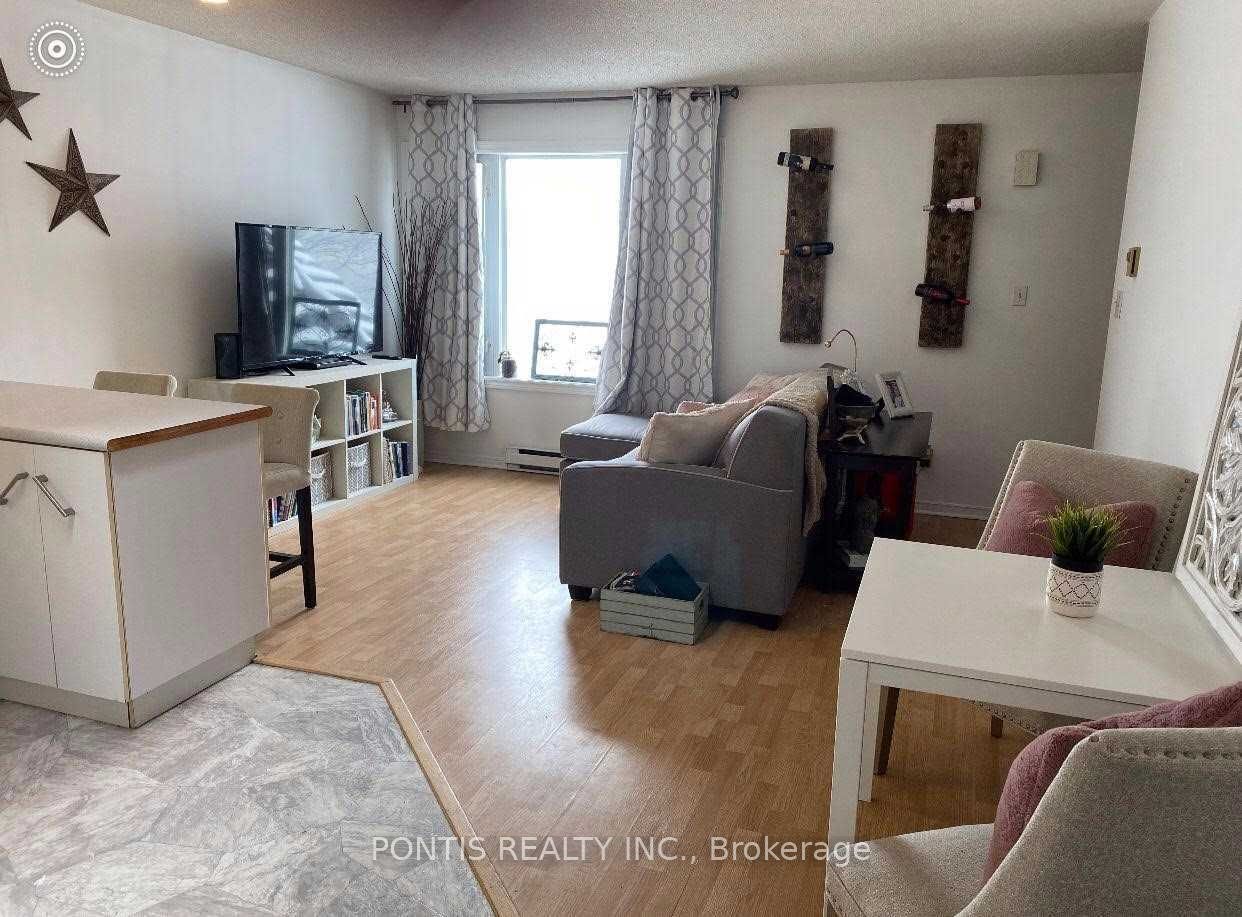 543-547 Speedvale Ave E