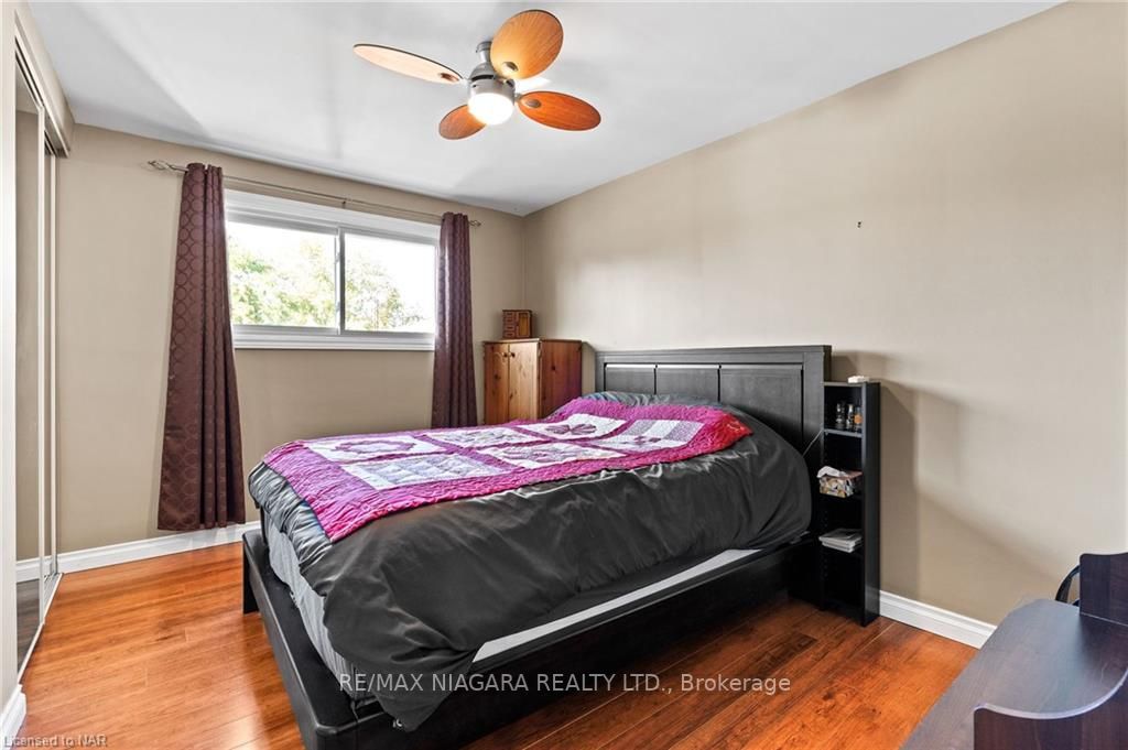 13 Centennial Dr