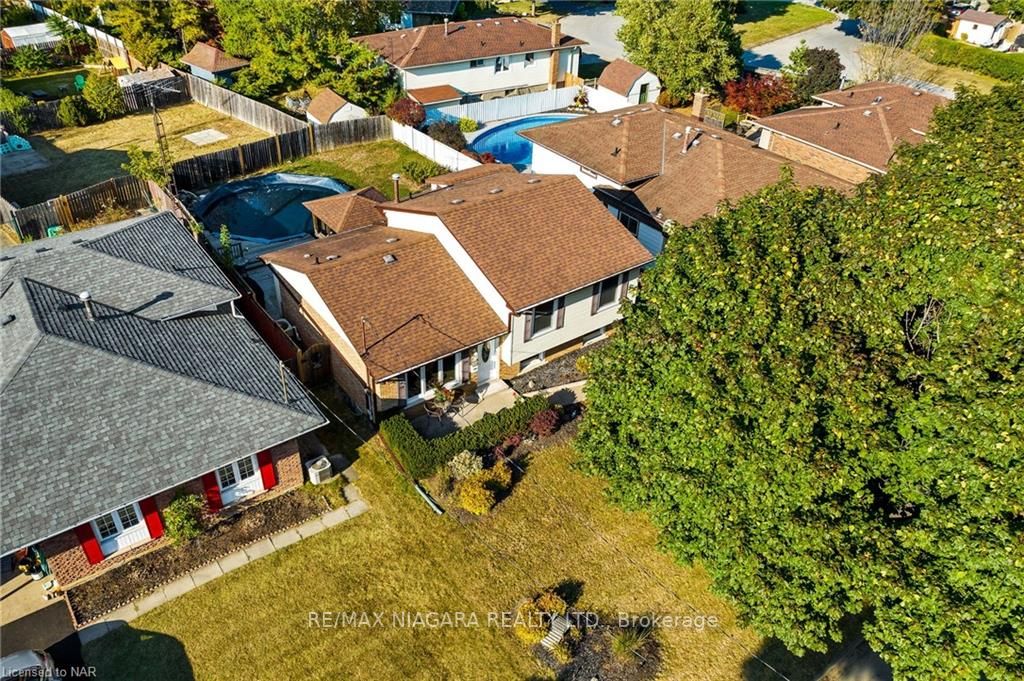 13 Centennial Dr