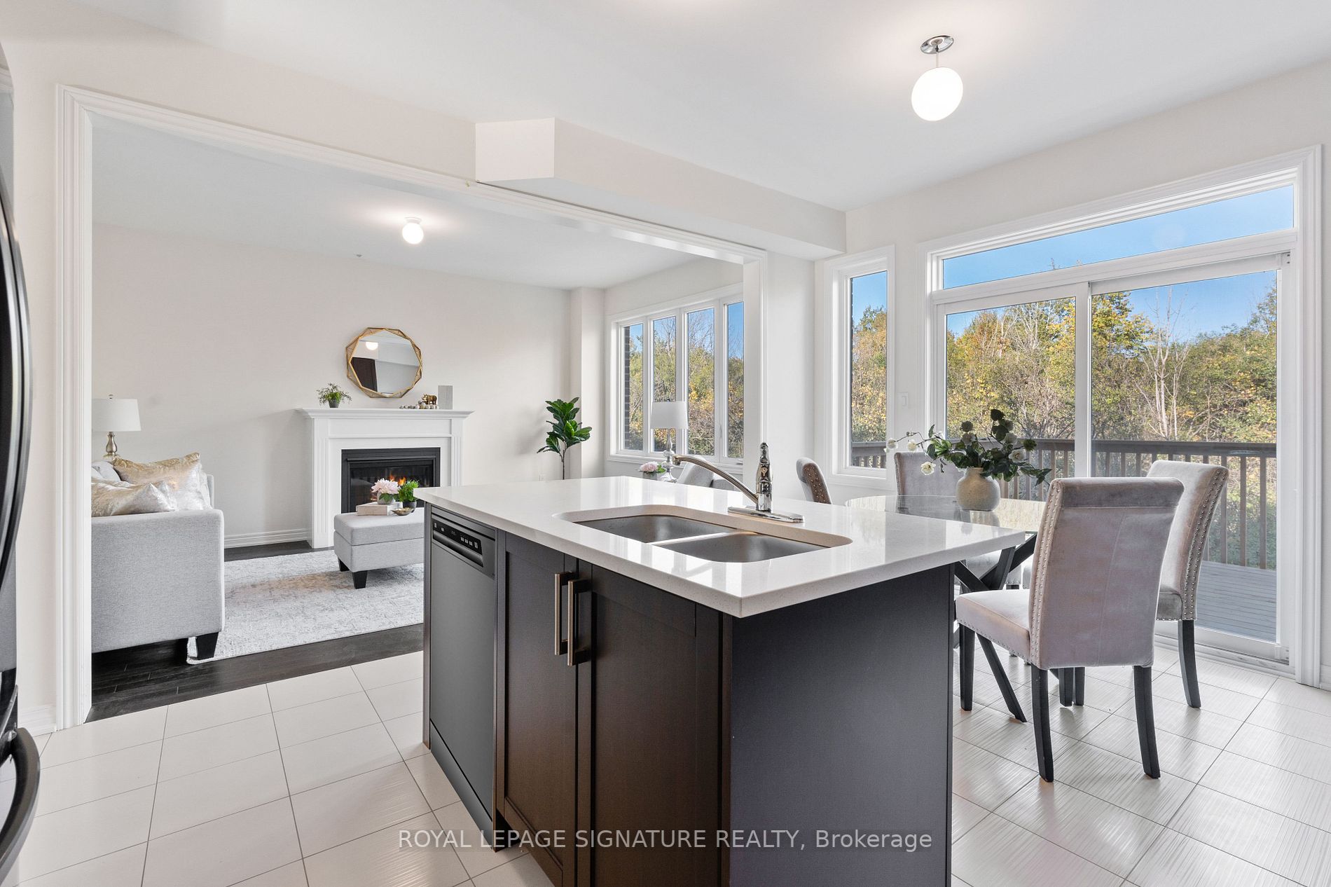 654 Lemay Grve