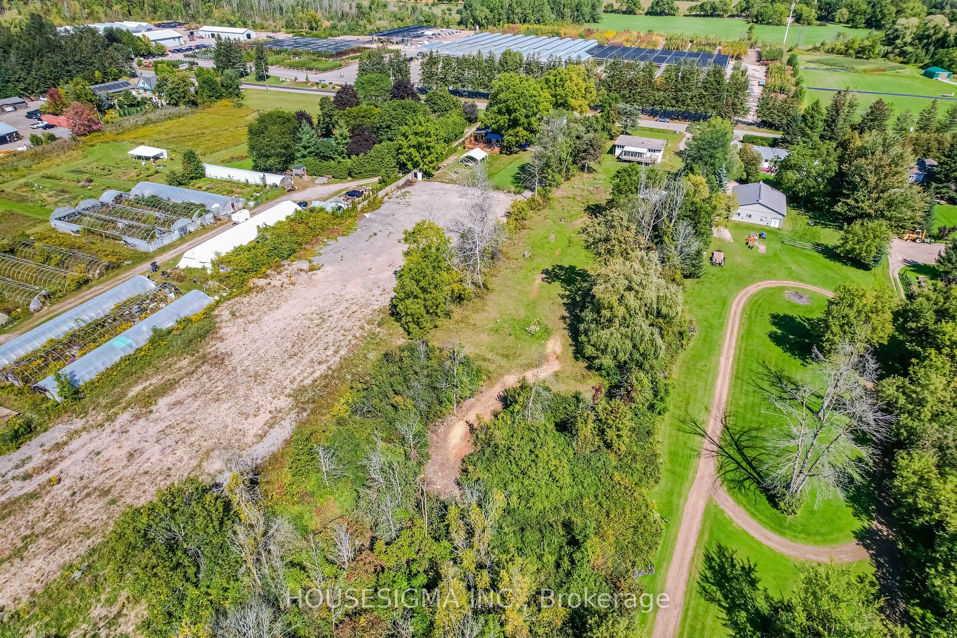 623 Robson Rd