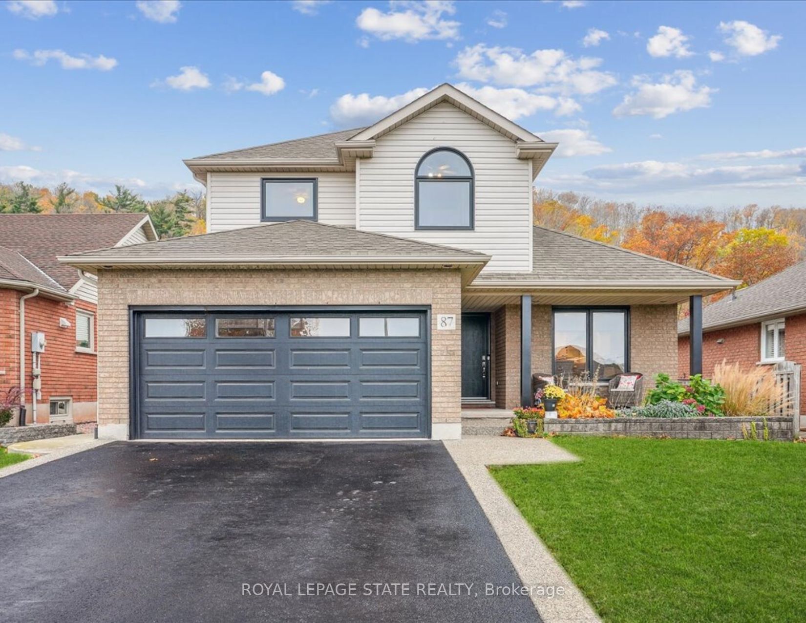 87 Colonial Cres