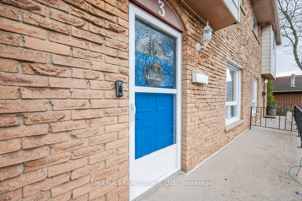 851 Stone Church Rd E, #3