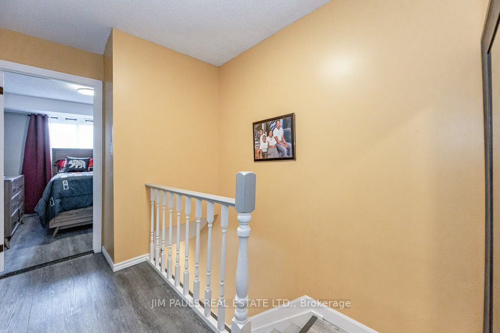 851 Stone Church Rd E, #3