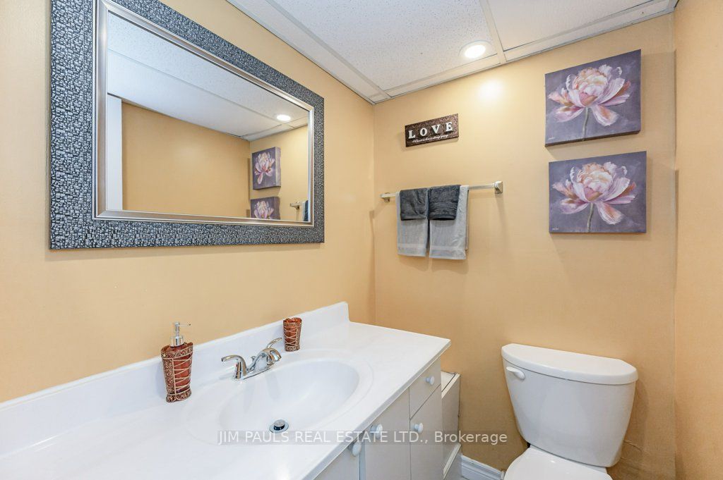 851 Stone Church Rd E, #3