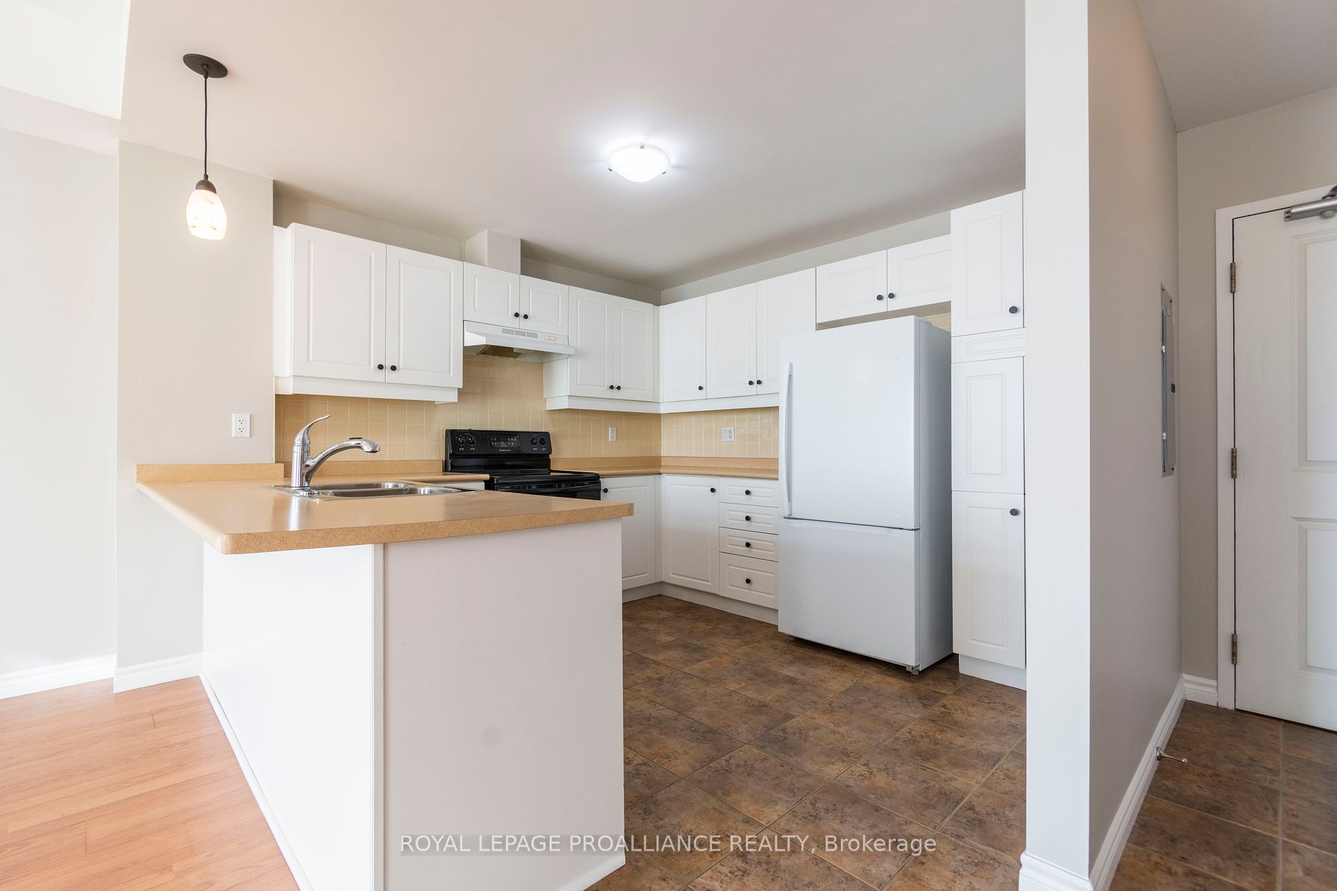 145 Third St, #301
