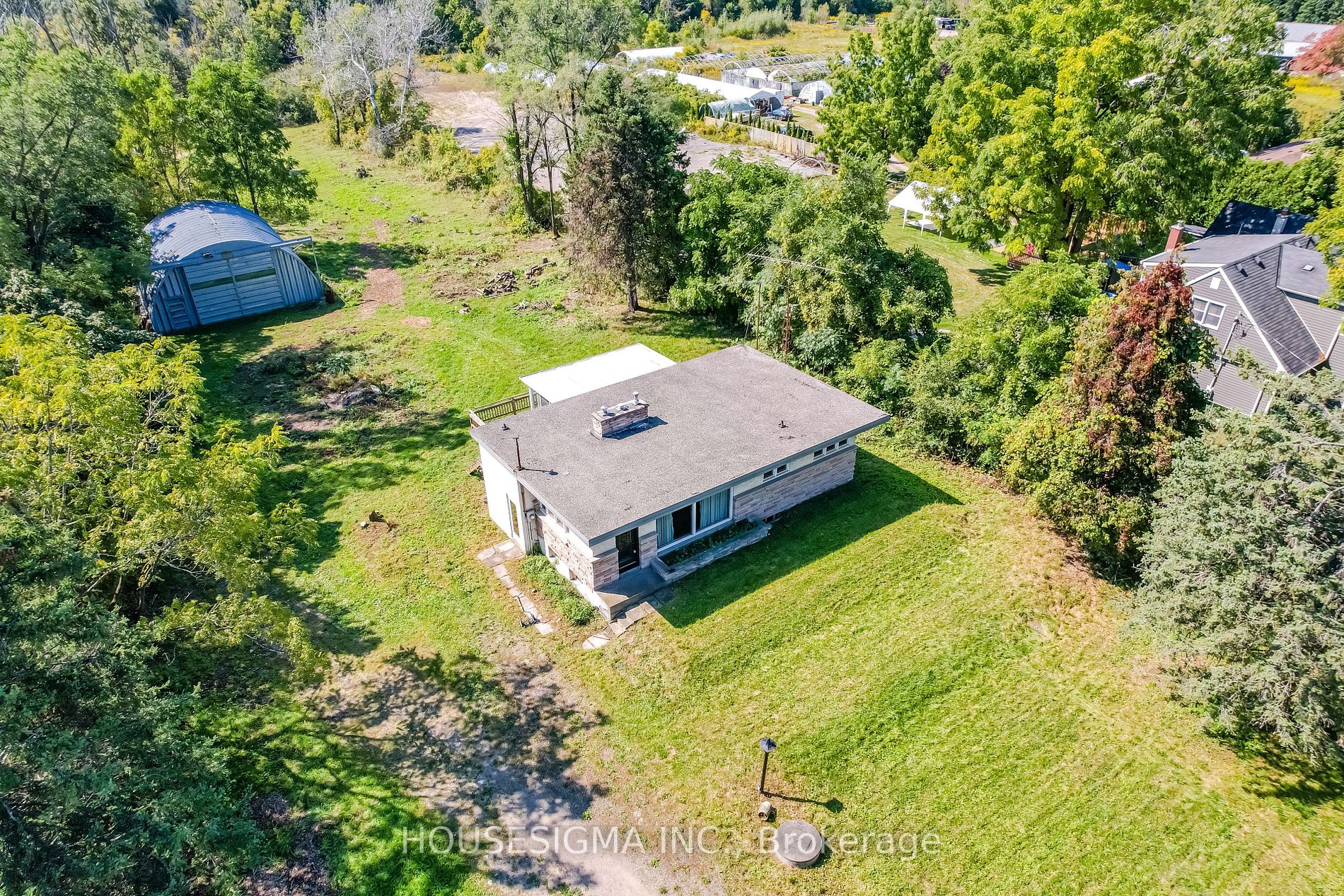 623 Robson Rd