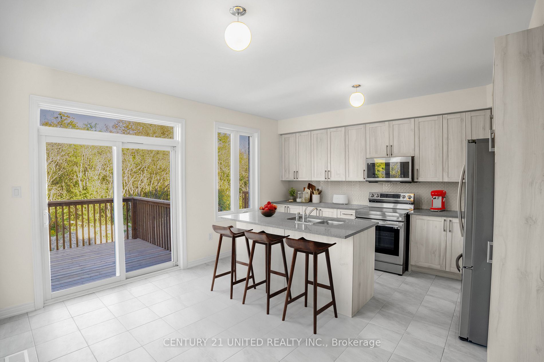 636 Lemay Grve