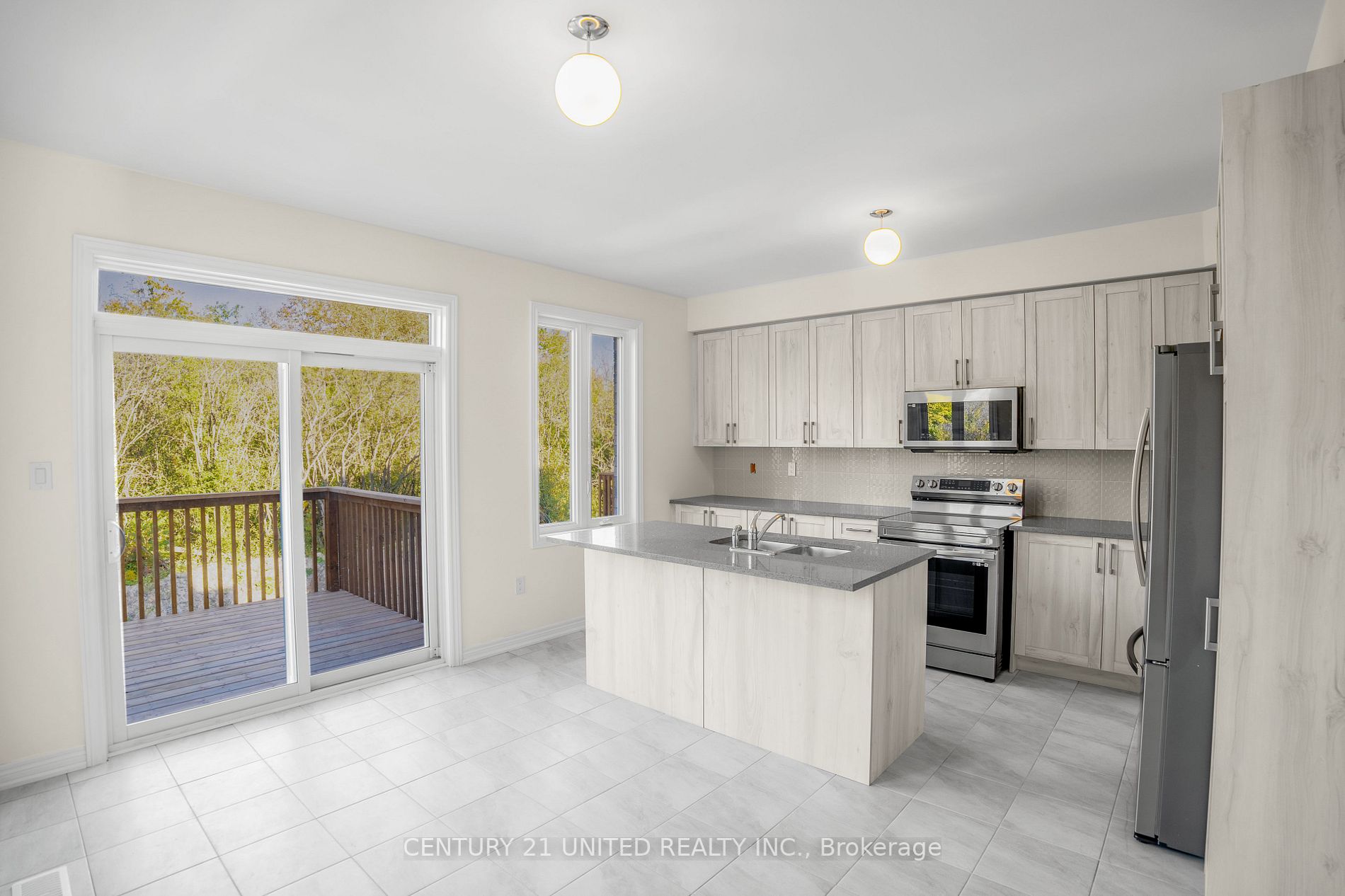 636 Lemay Grve