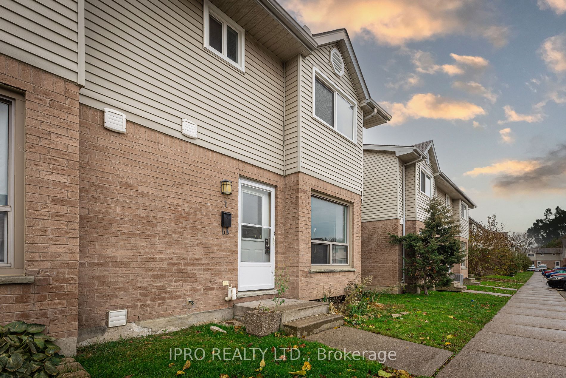 595 Third St, #7