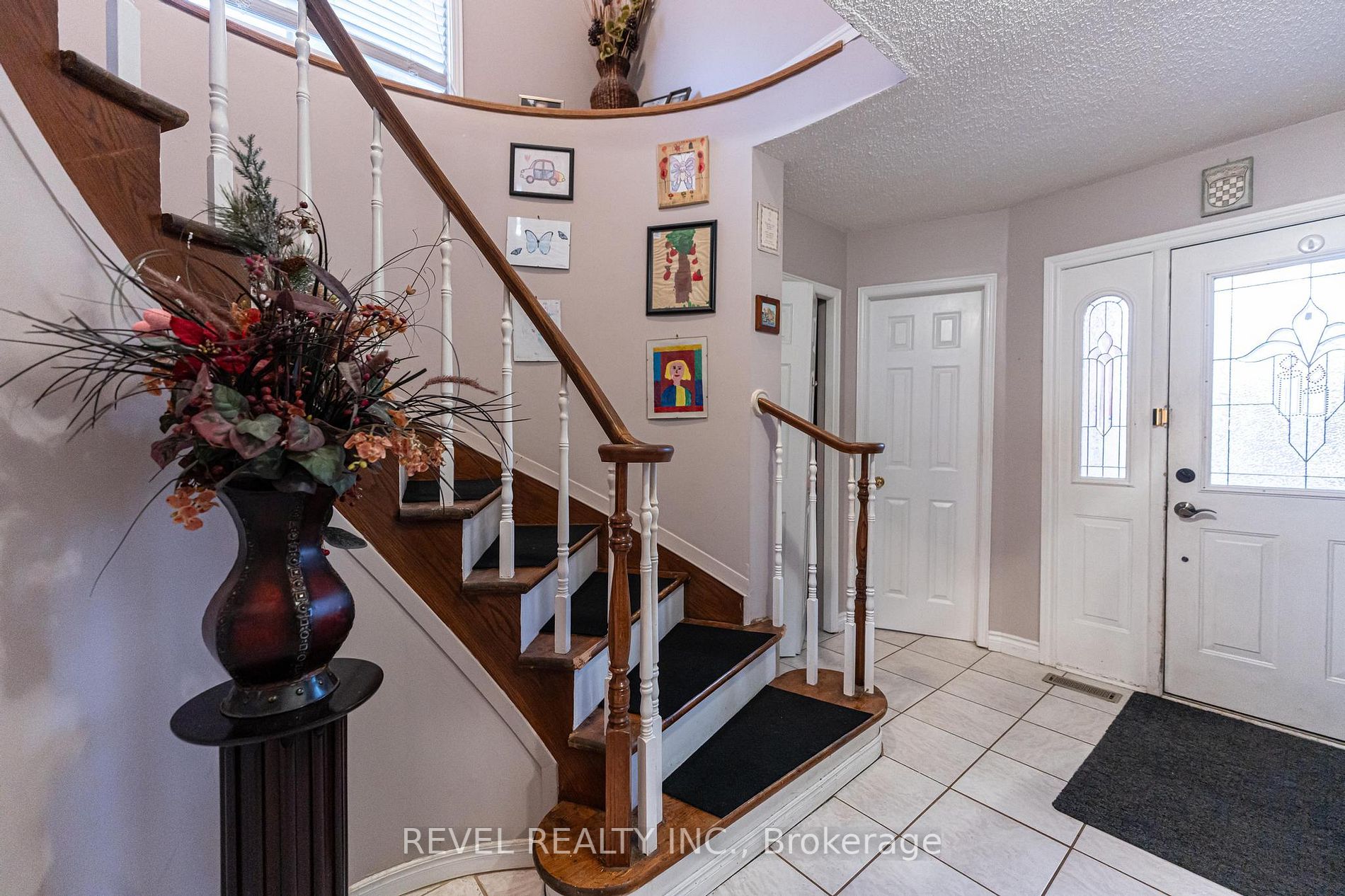 39 Twinoaks Cres