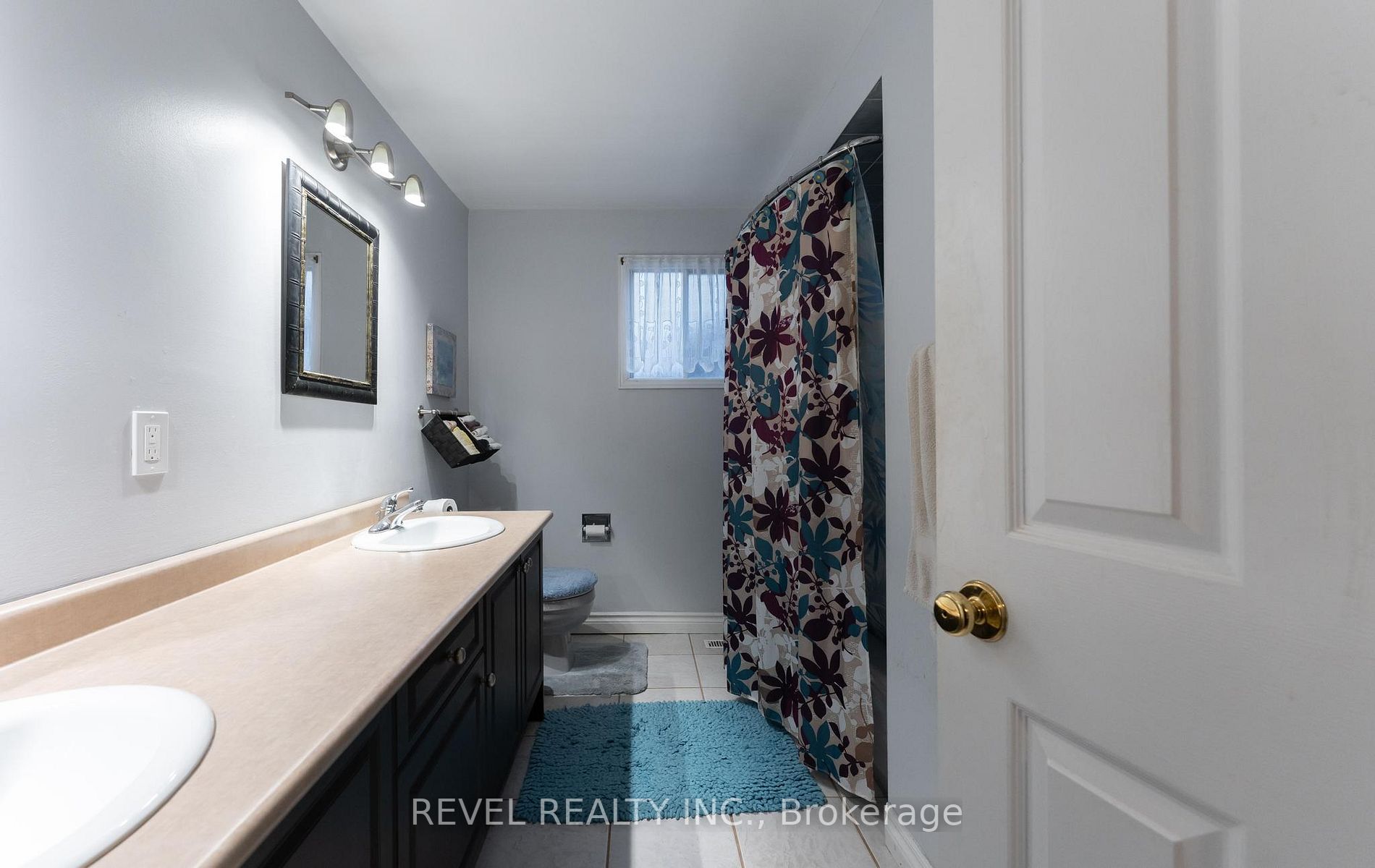 39 Twinoaks Cres