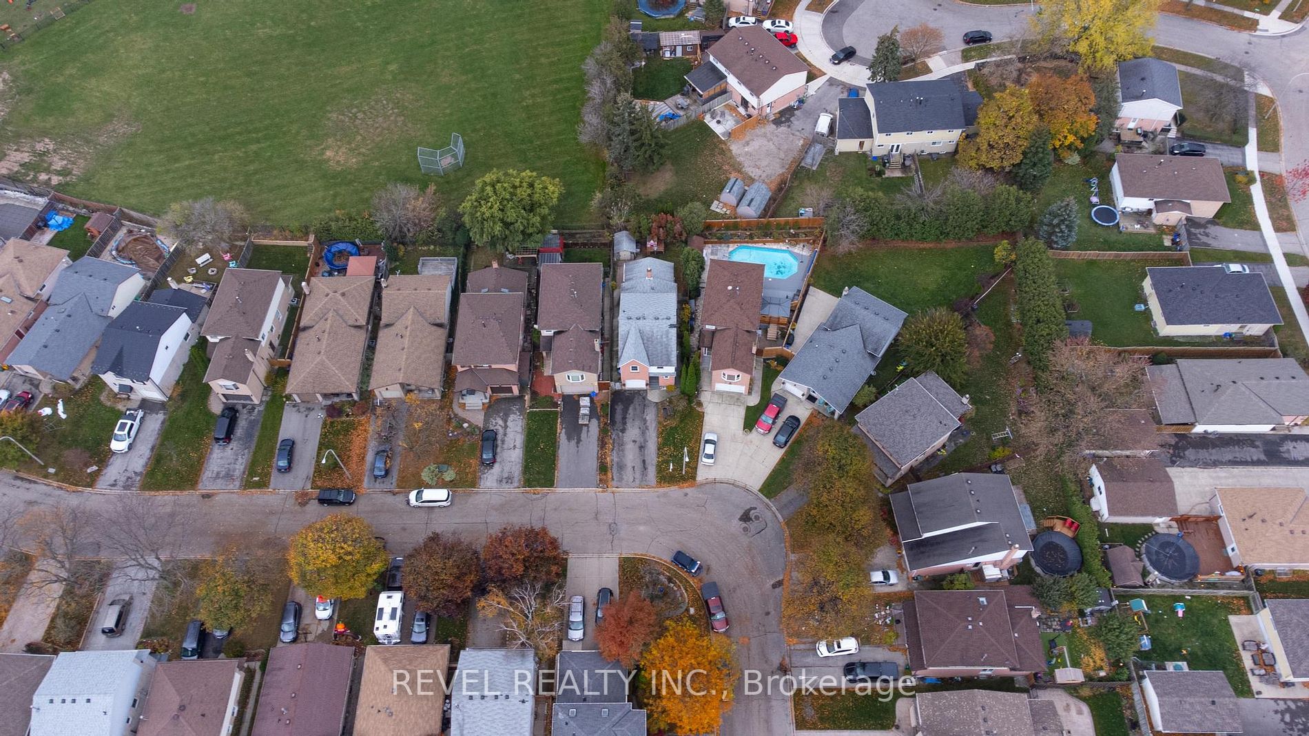 39 Twinoaks Cres