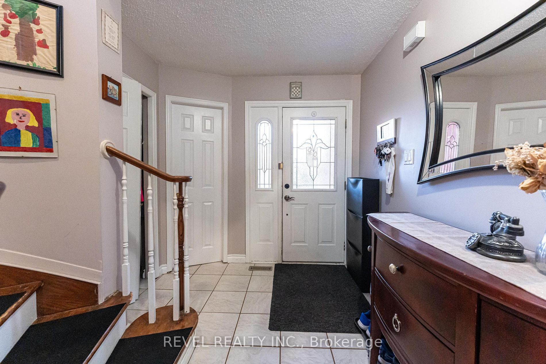 39 Twinoaks Cres