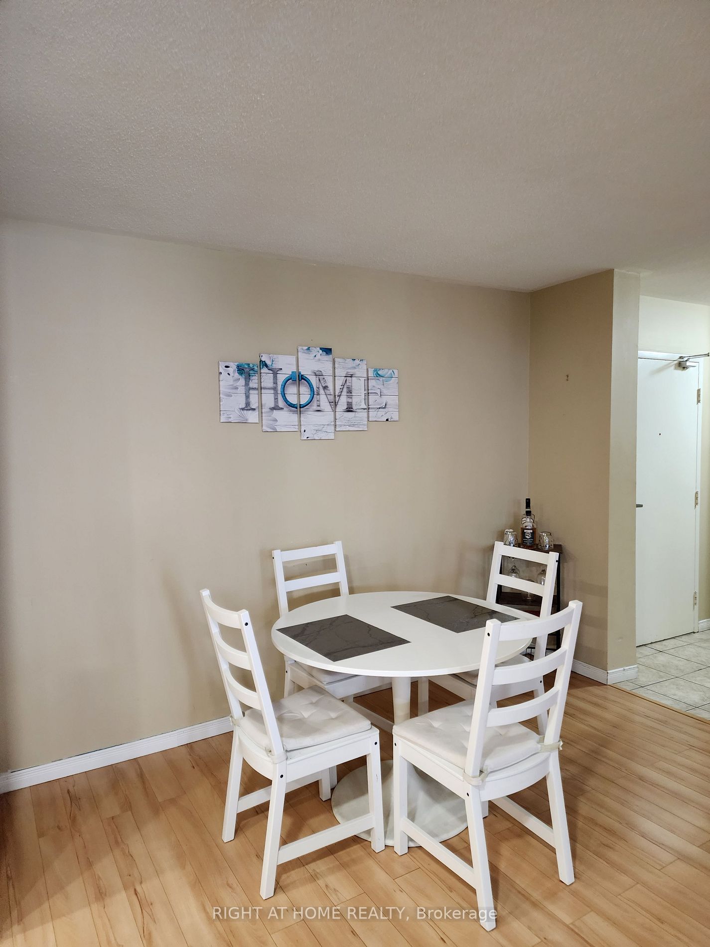 215 Glenridge Ave, #801