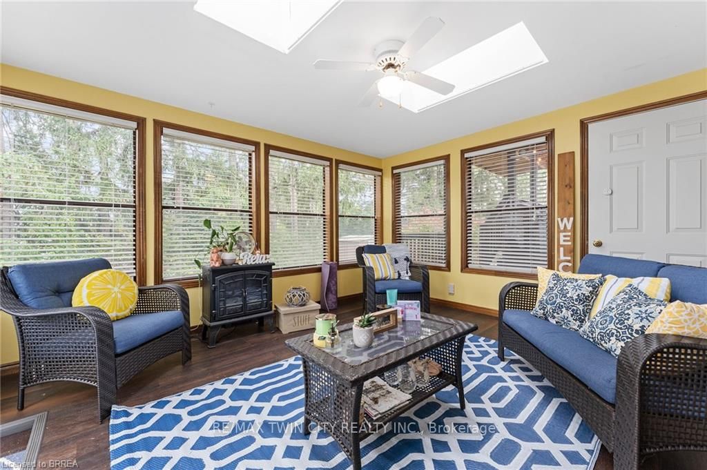 10 Edgar Dr