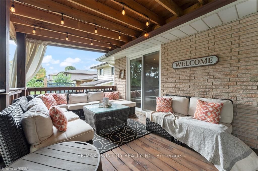 10 Edgar Dr