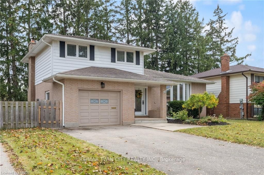 10 Edgar Dr