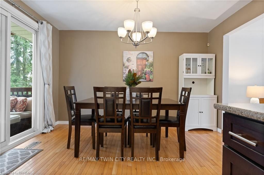 10 Edgar Dr