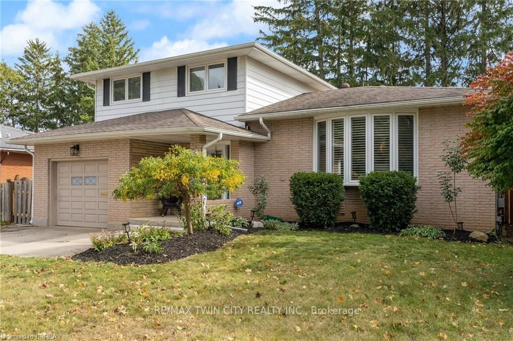 10 Edgar Dr