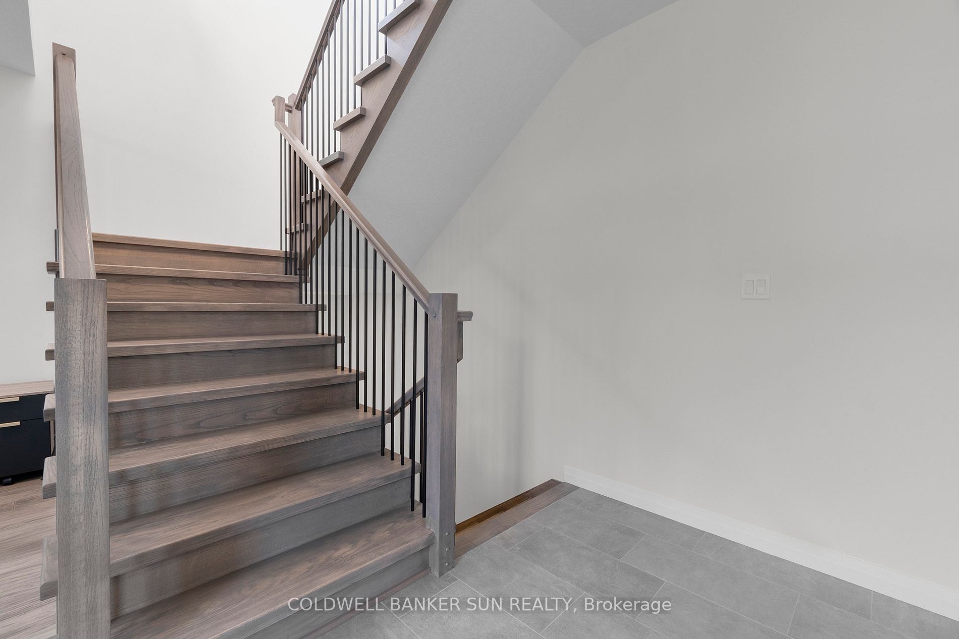972 Stonecliffe Walk, #18