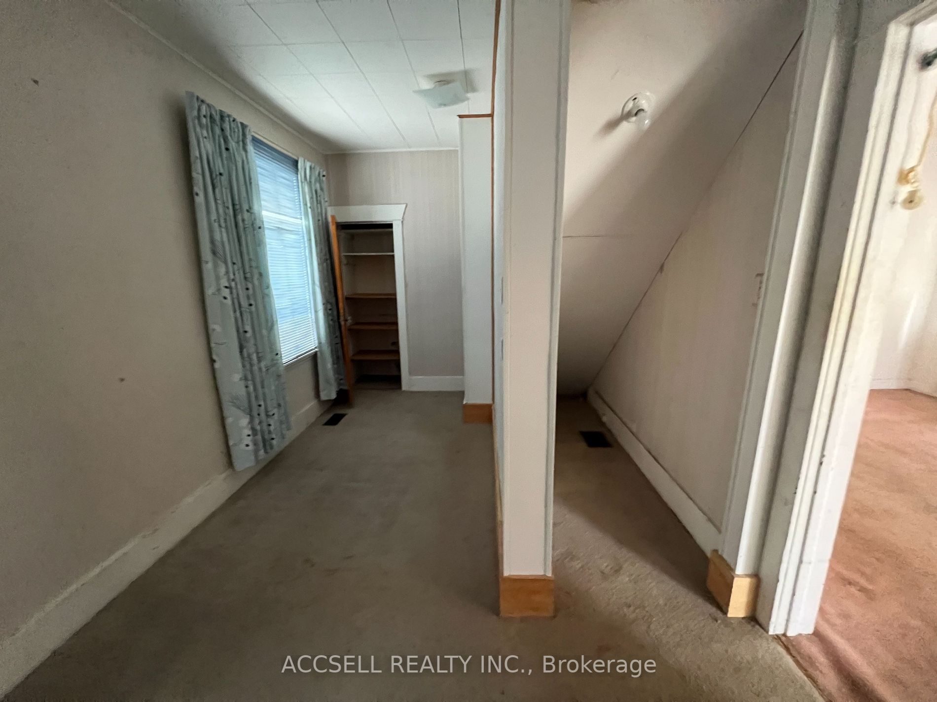 14 Eastbourne St
