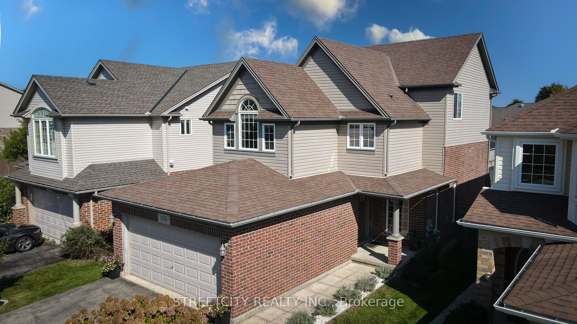 1006 Oakcrossing Rd
