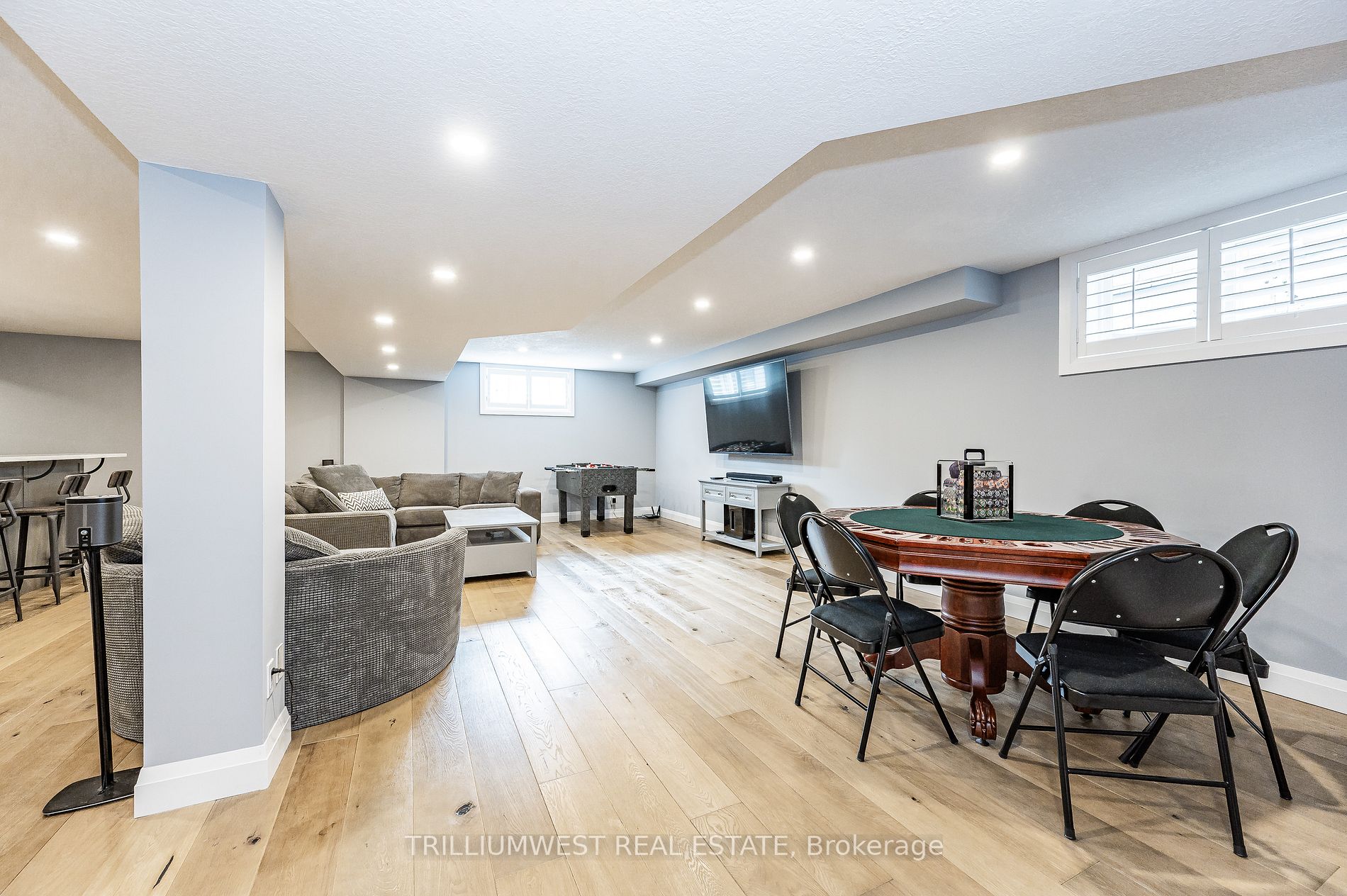 67 Valebrook St