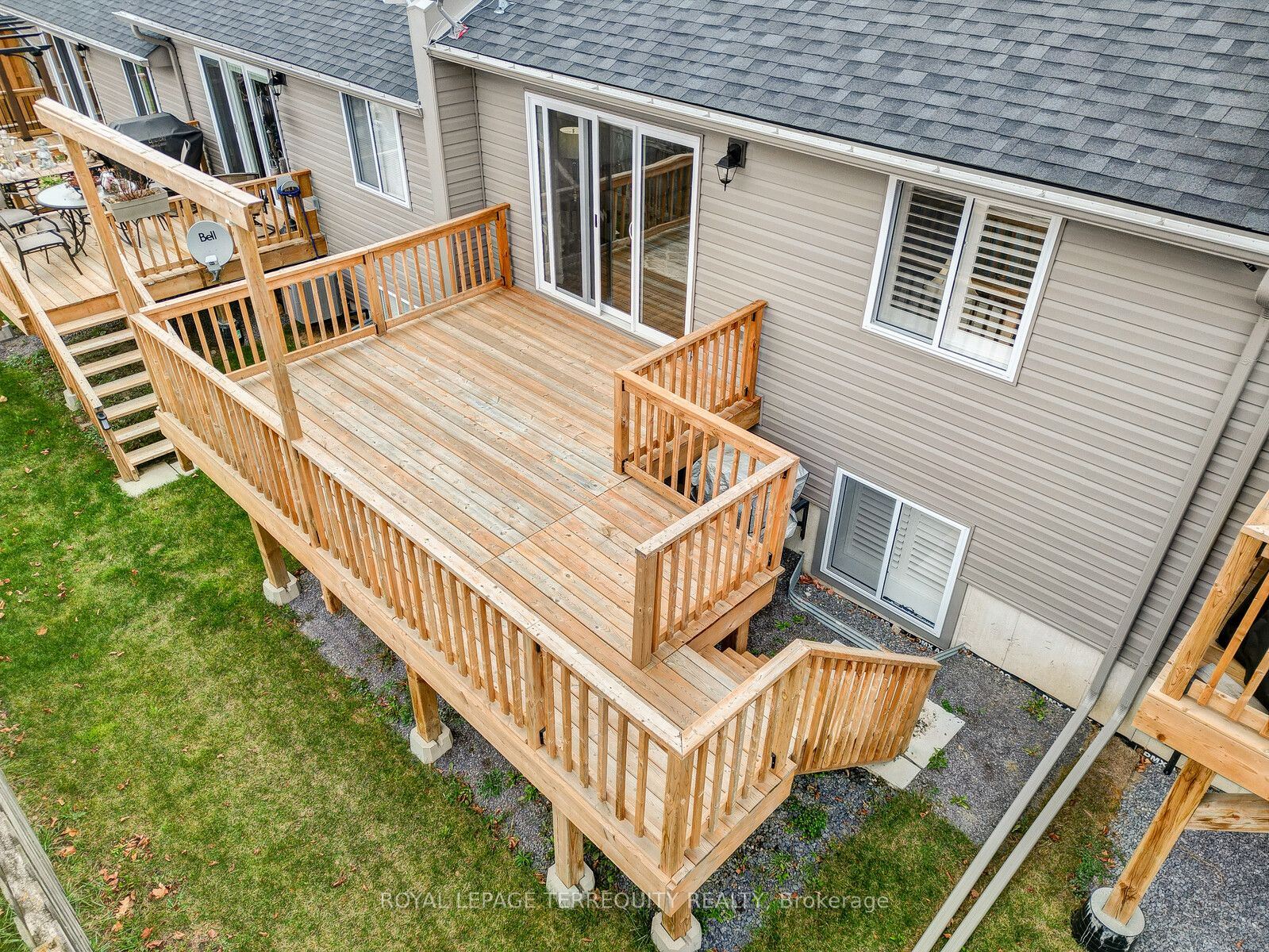 8 Ferris Crt