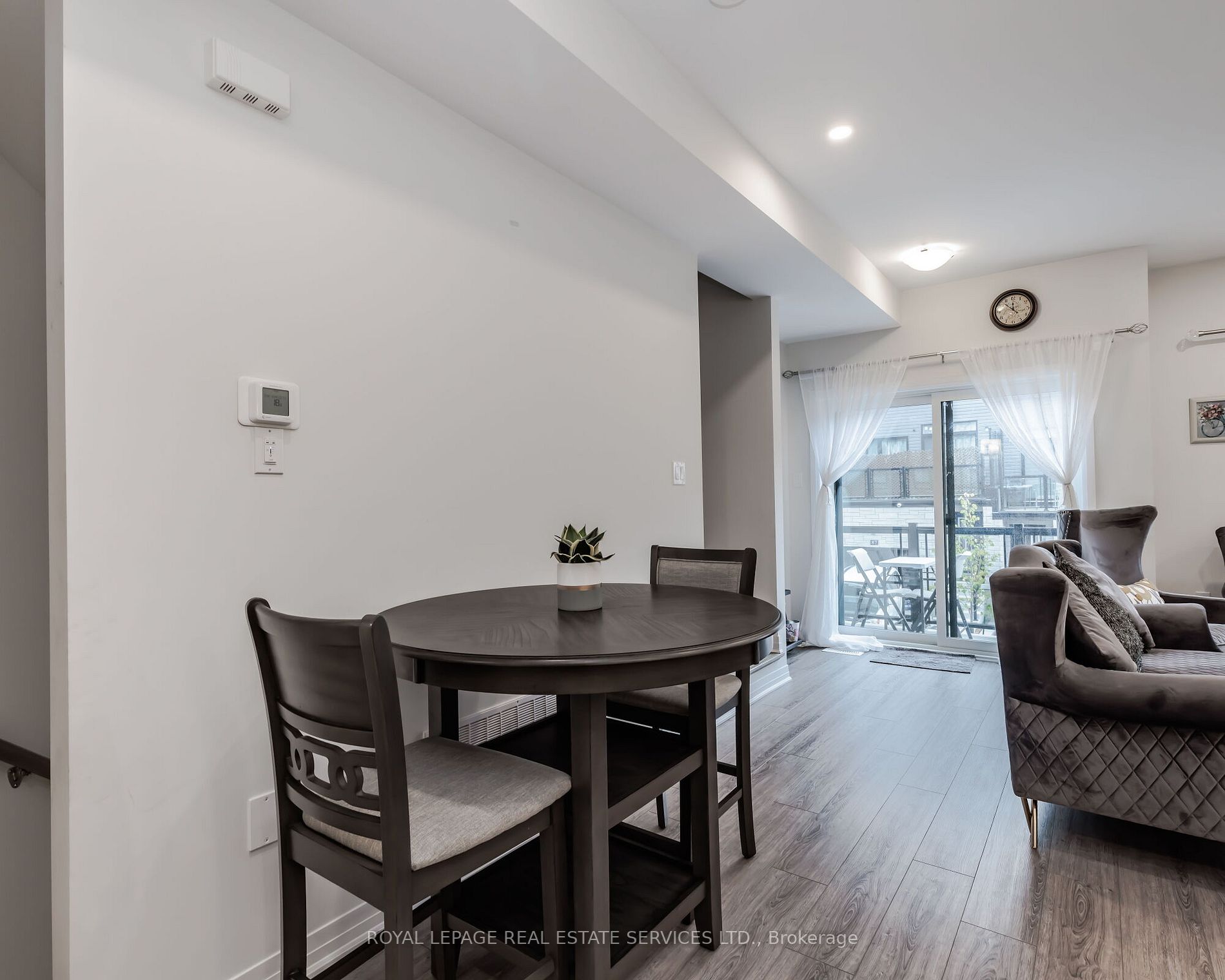 51 Sparrow Ave, #74