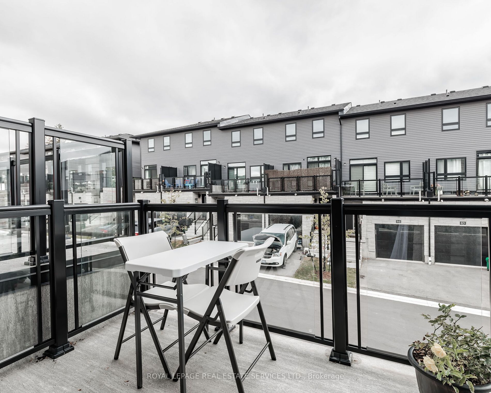 51 Sparrow Ave, #74