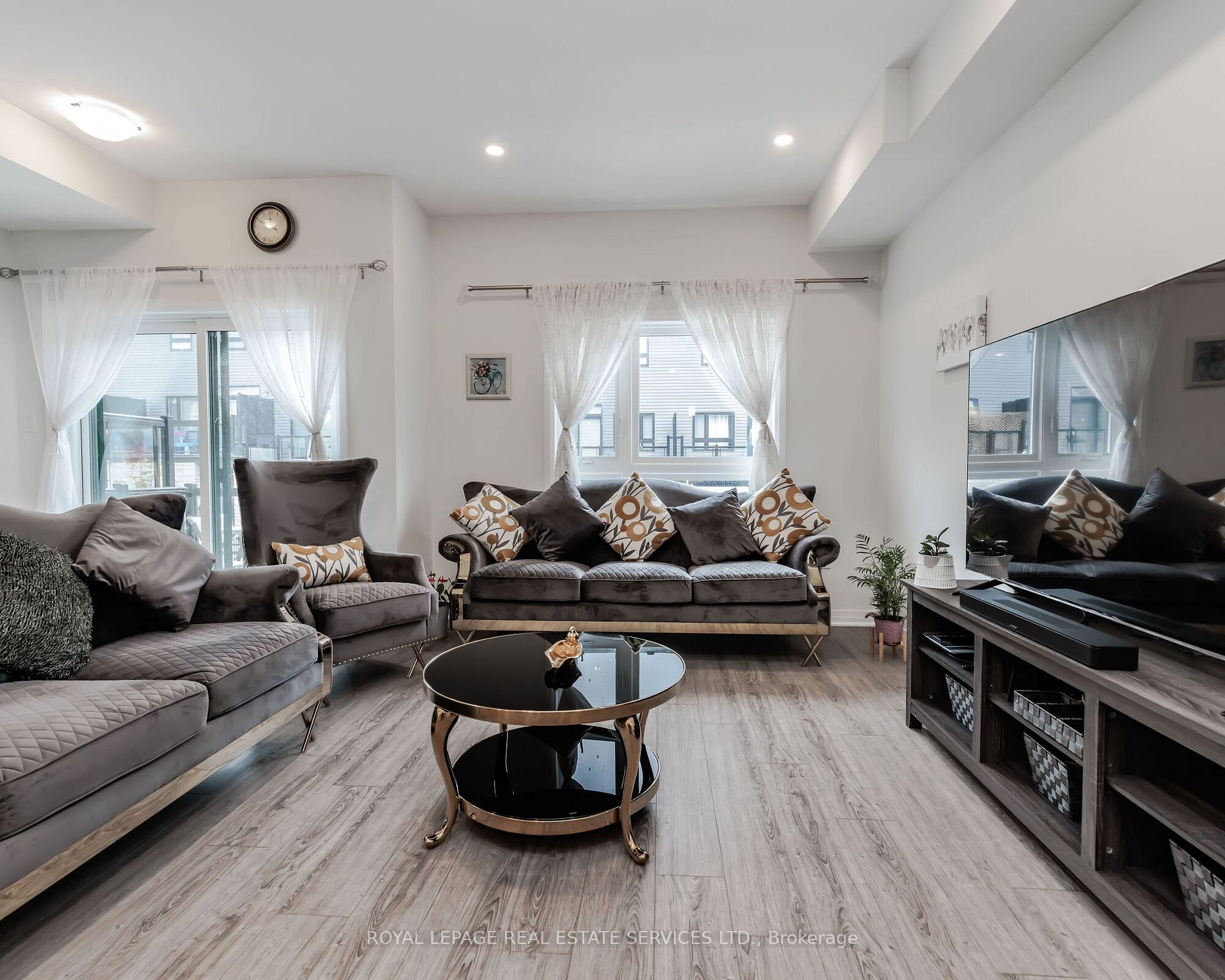 51 Sparrow Ave, #74