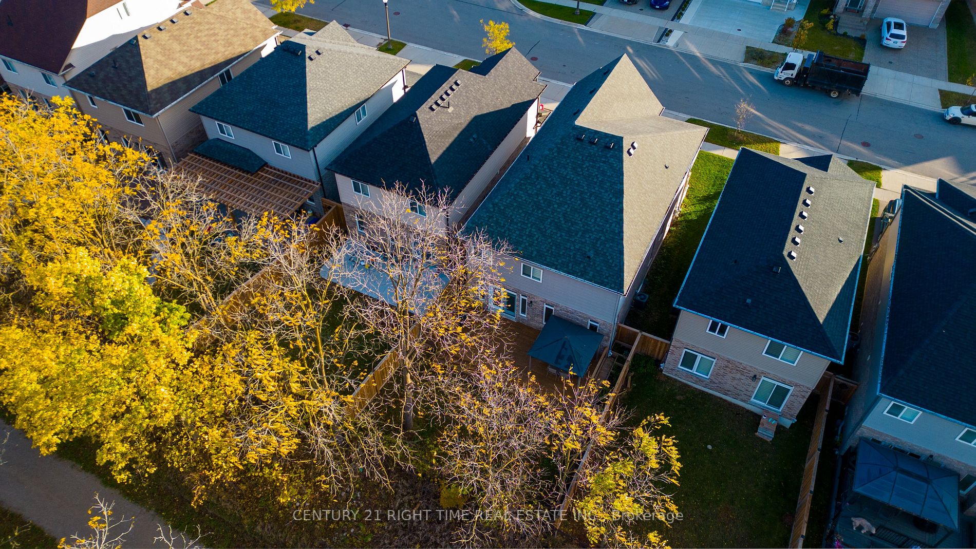 38 Mistywood St