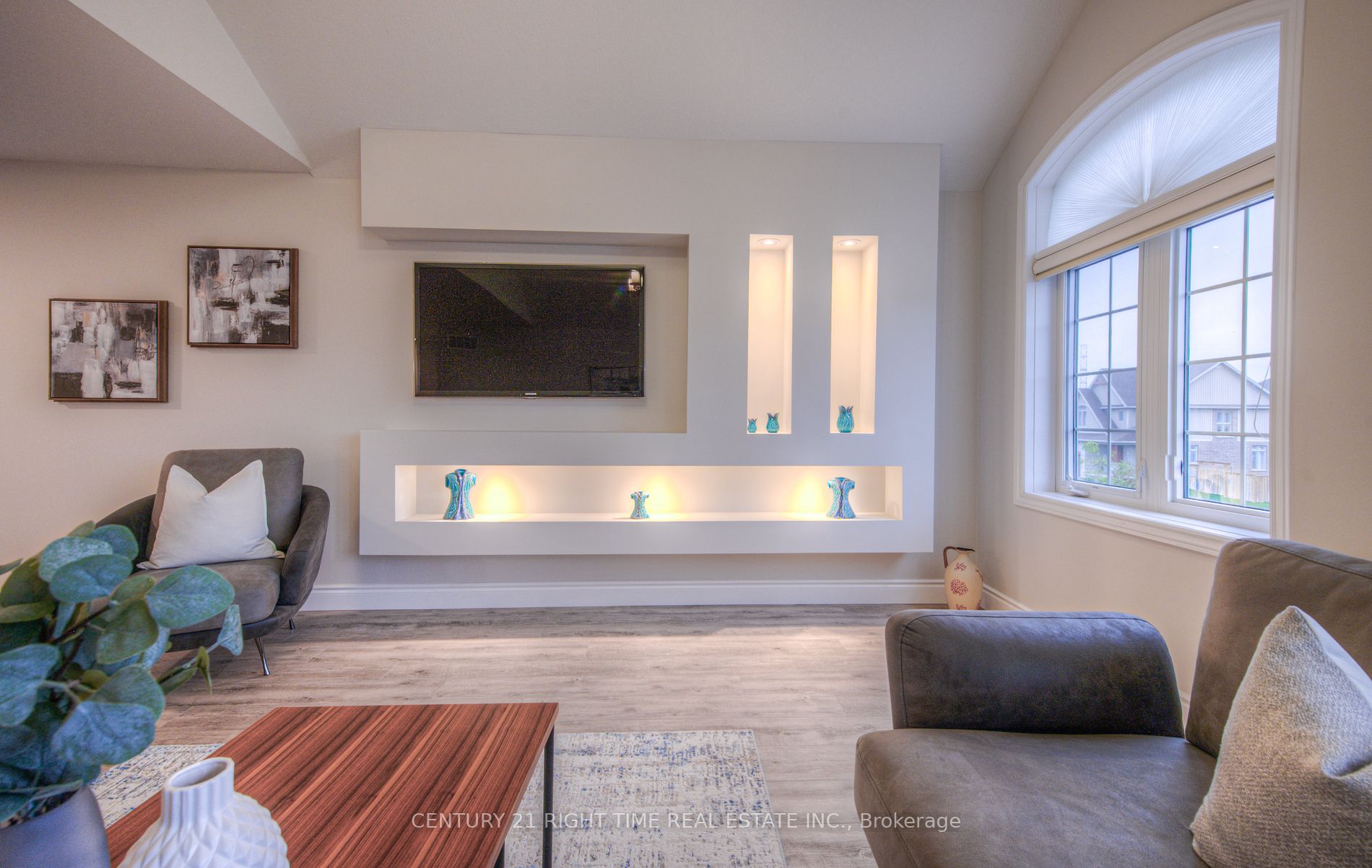 38 Mistywood St