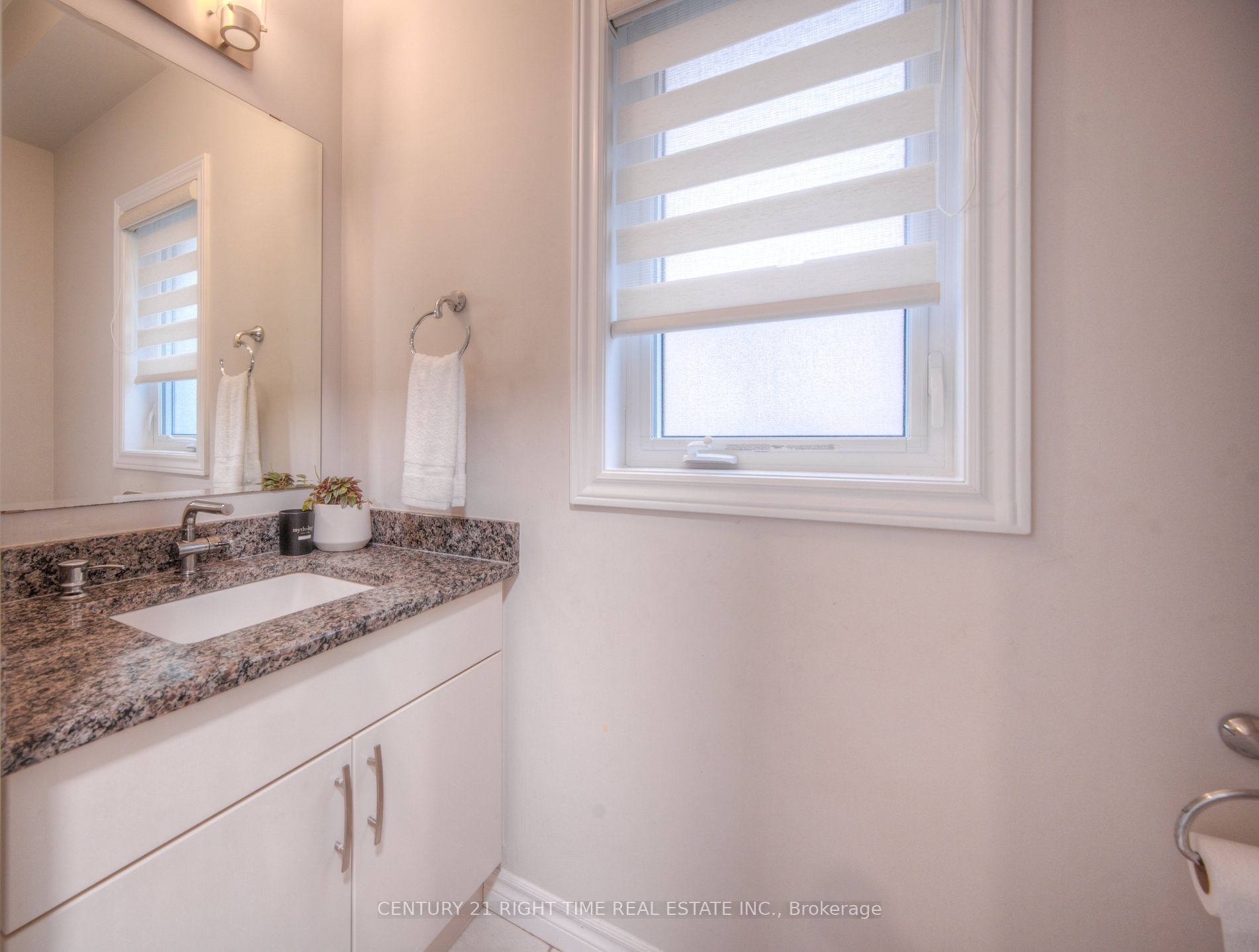 38 Mistywood St