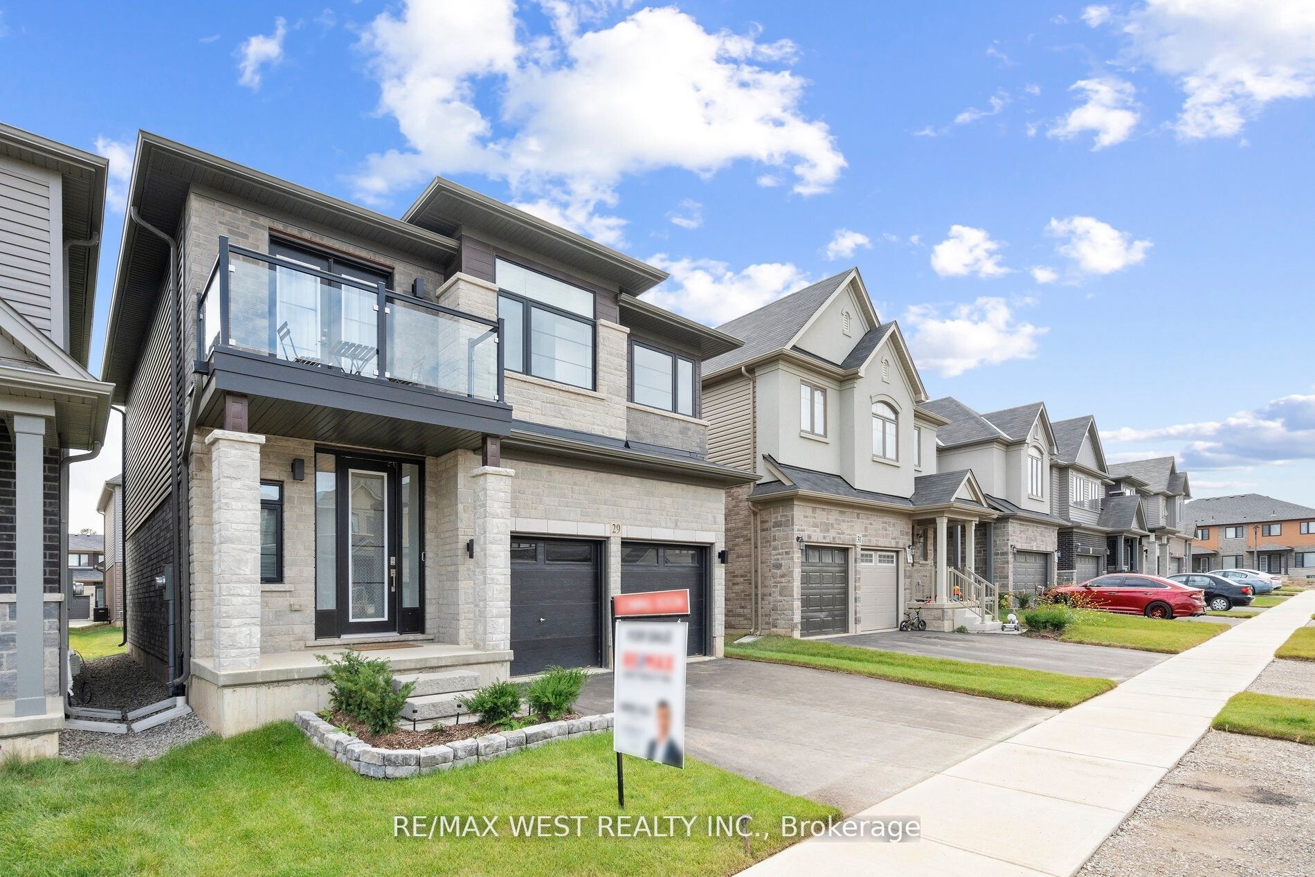 29 Mclaren Ave